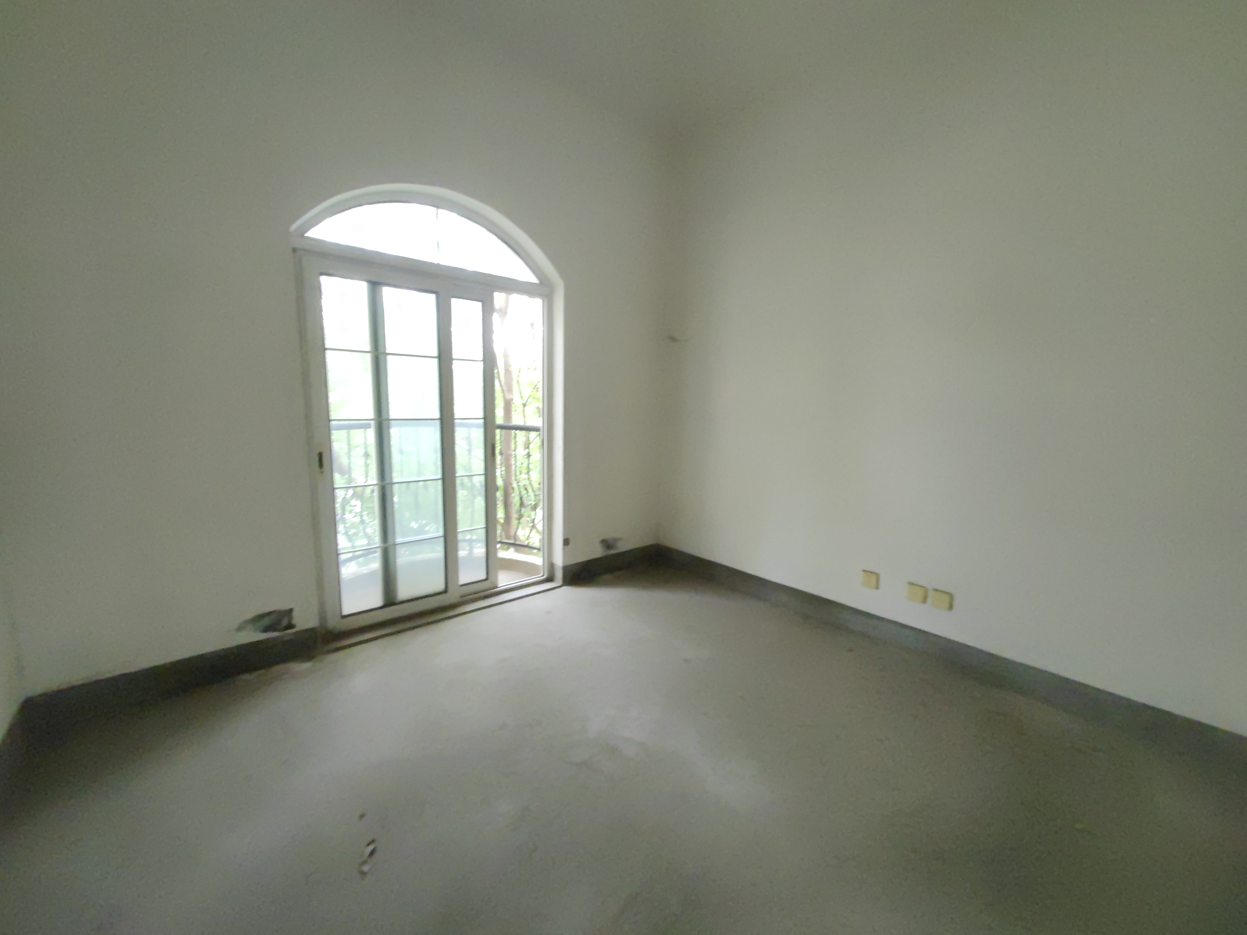 优山美地花园南区 5室2厅3卫 330.51m&sup2;