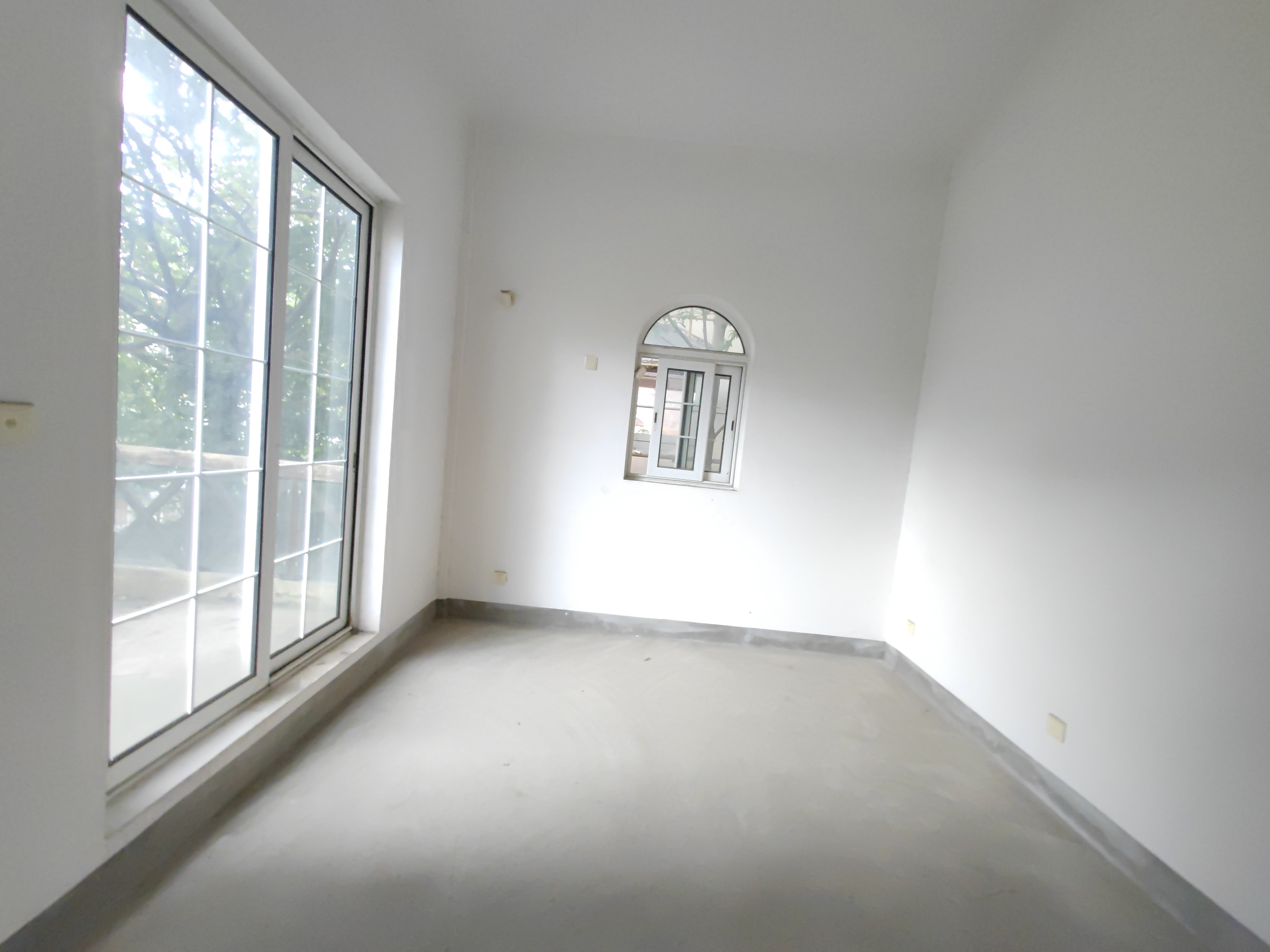 优山美地花园南区 5室2厅3卫 330.51m&sup2;
