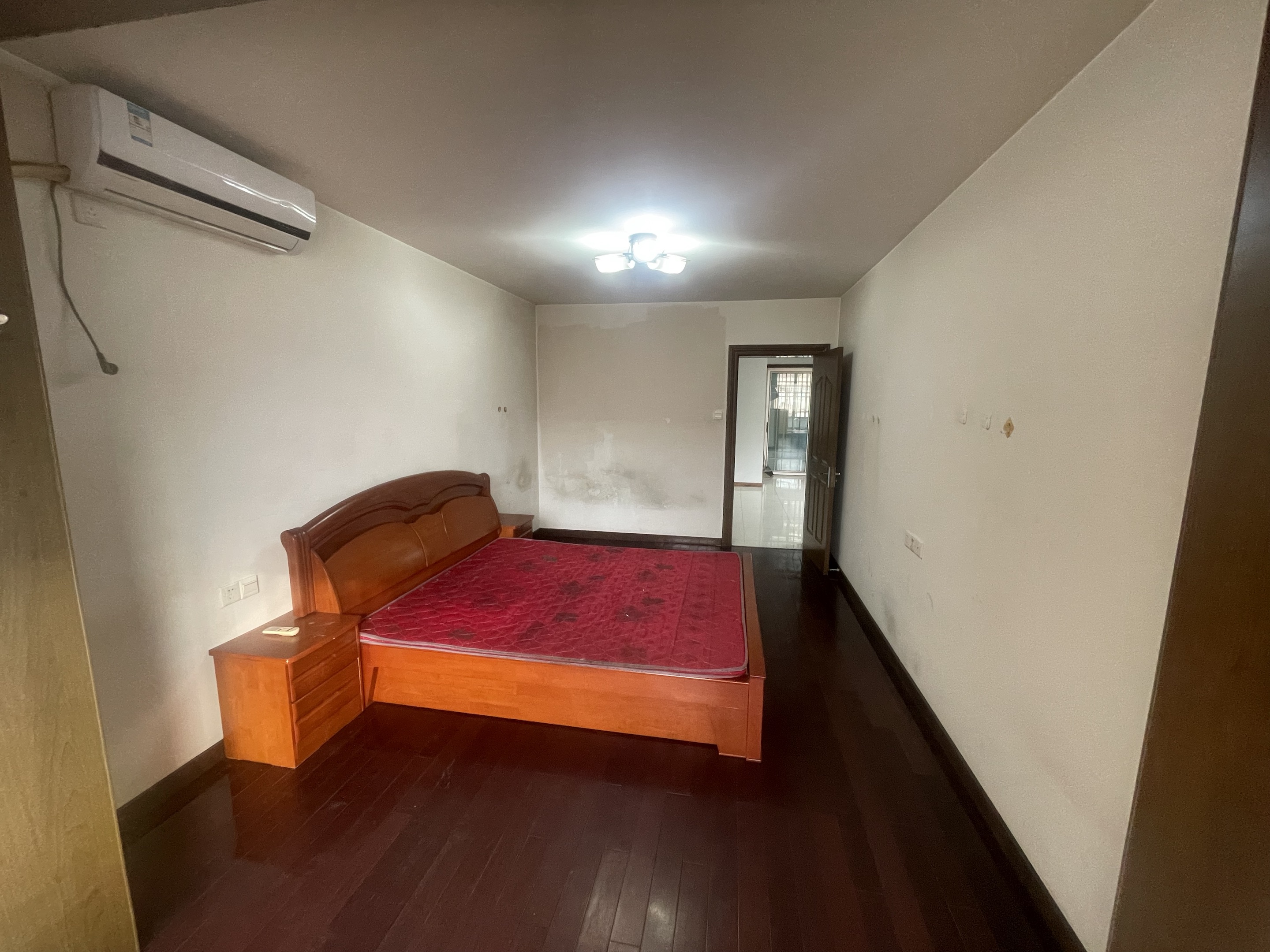 前景花苑 3室2厅1卫 107.00m&sup2;