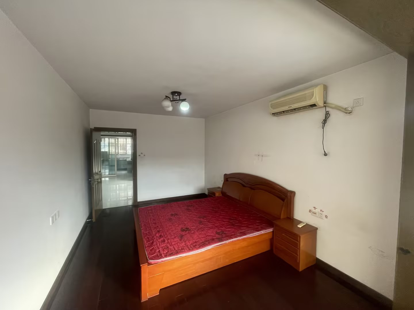 前景花苑 3室2厅1卫 107.00m&sup2;