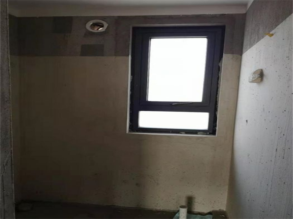 万达华府 3室2厅2卫 121m&sup2;