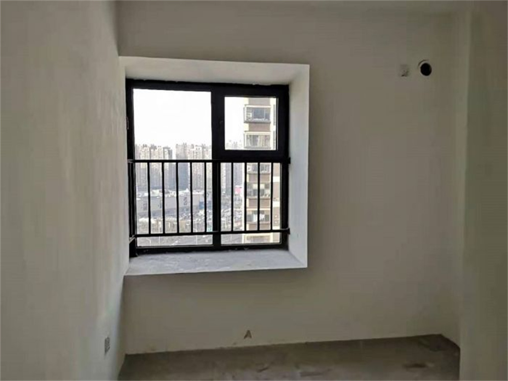 万达华府 3室2厅2卫 121m&sup2;