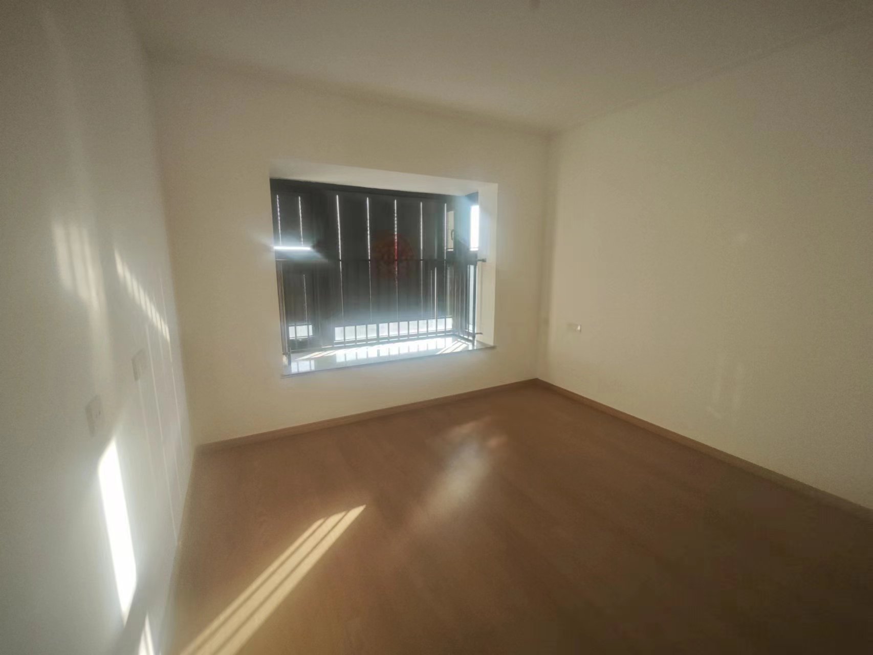 时光漫城 3室2厅2卫 125m&sup2;
