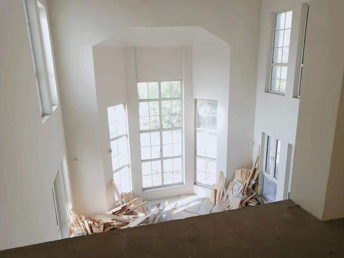 天安花园 6室2厅4卫 400.00m&sup2;