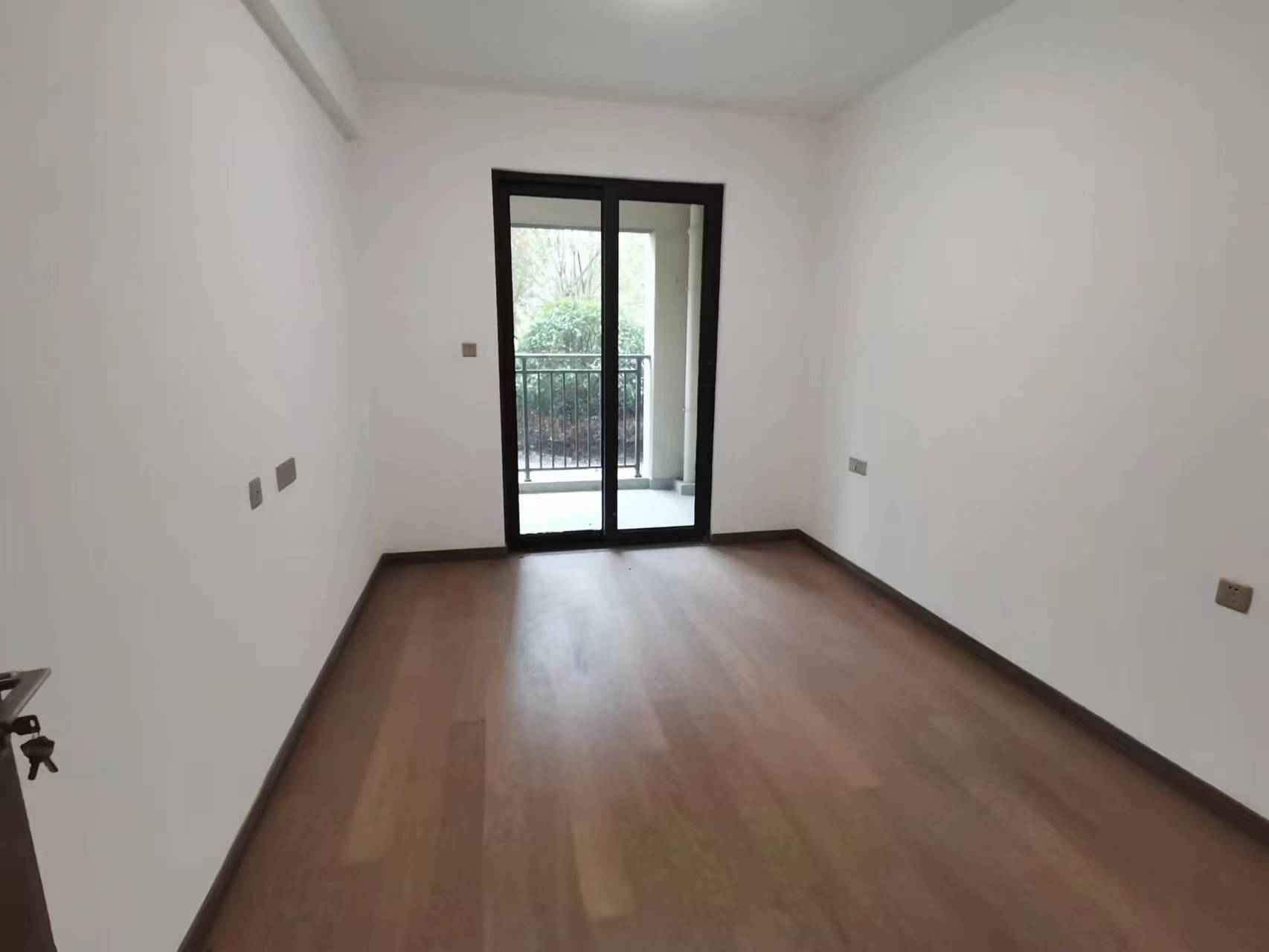中海上东区 4室2厅2卫 142m&sup2;