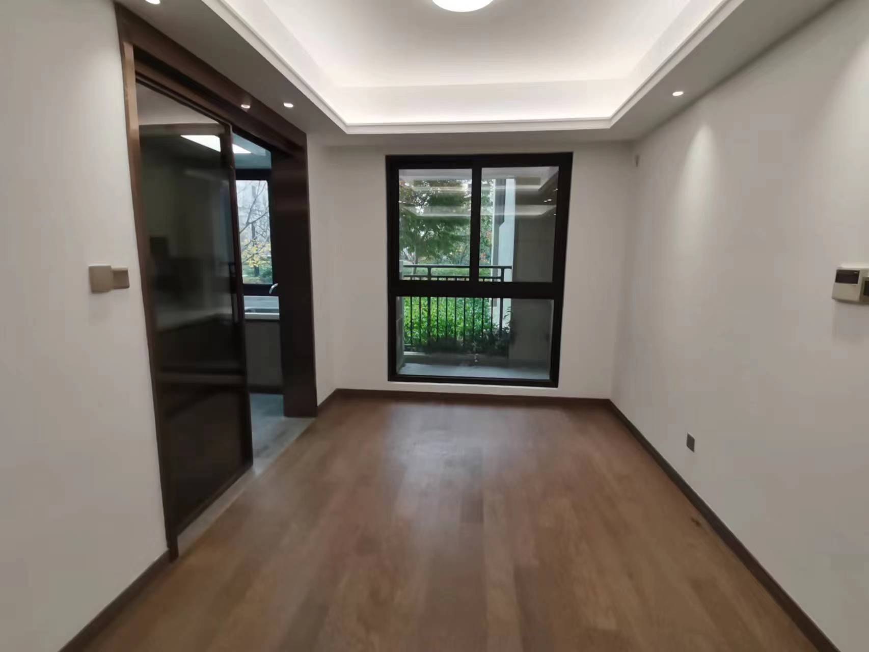 中海上东区 4室2厅2卫 142m&sup2;