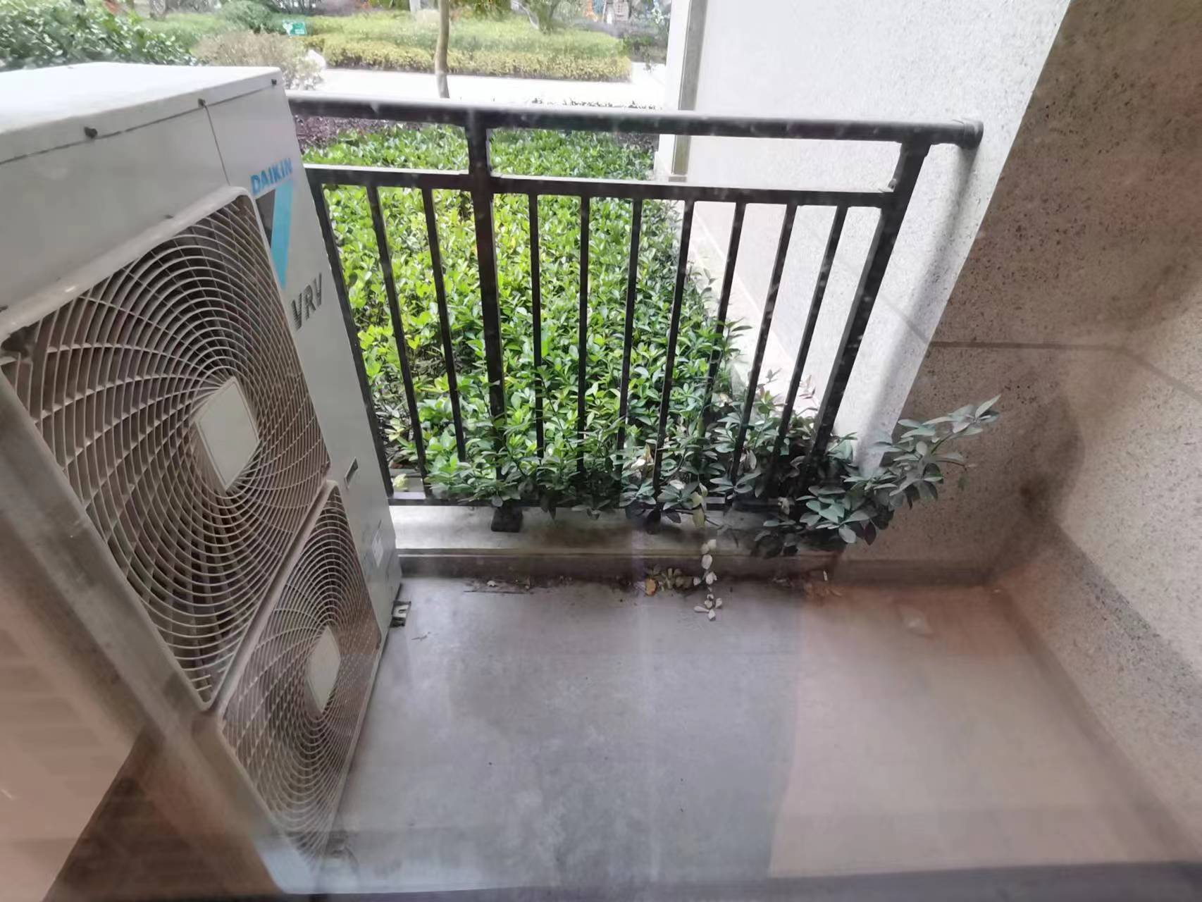 中海上东区 4室2厅2卫 142m&sup2;