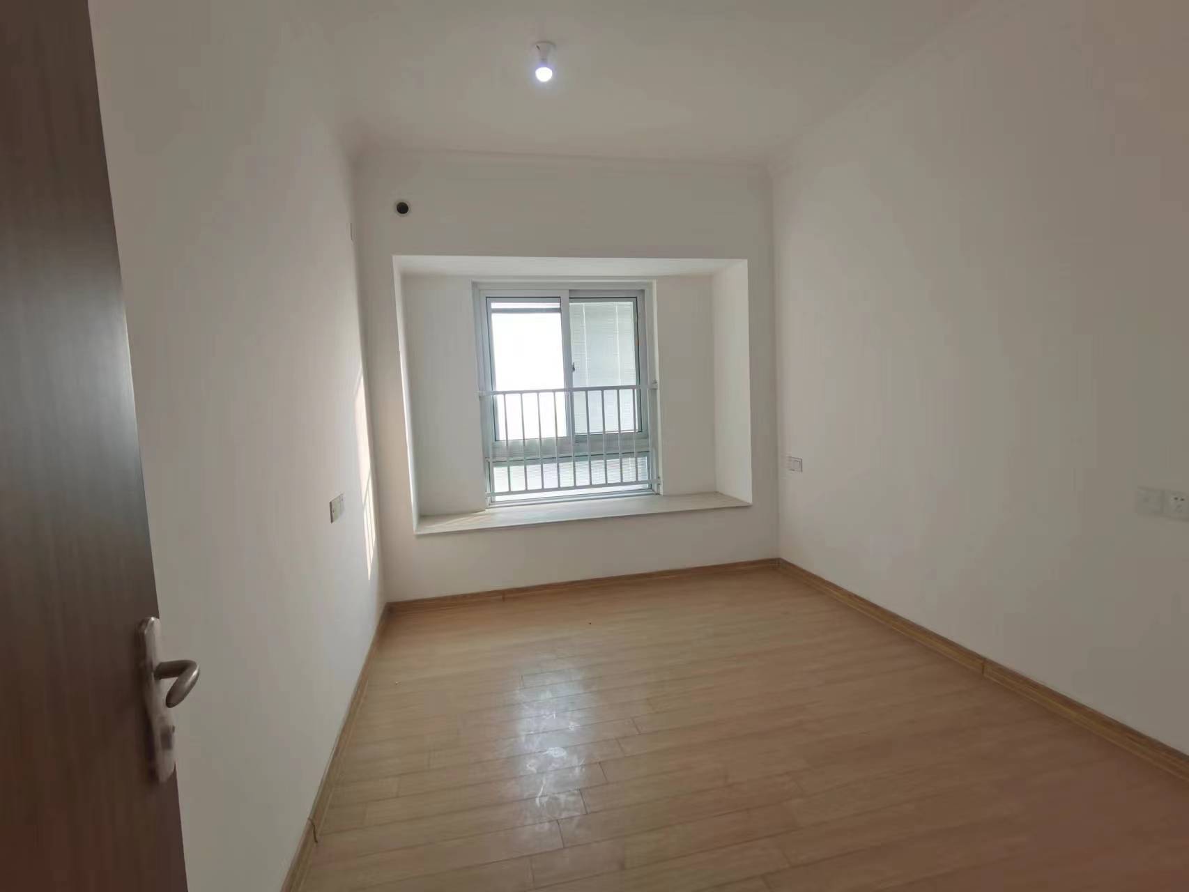 碧桂园(南通经济技术开发区) 3室2厅2卫 135m&sup2;