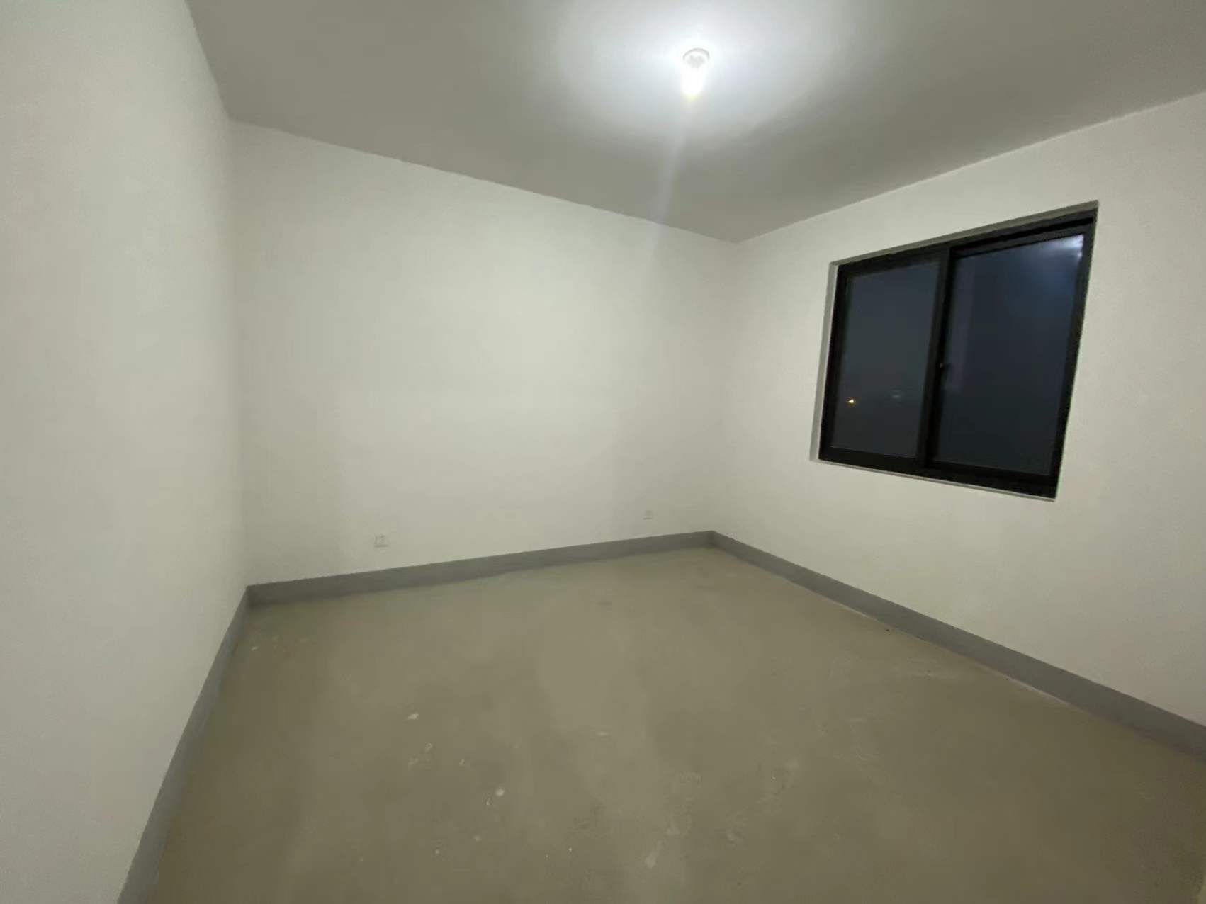 光明嘉苑 3室2厅2卫 136.5m&sup2;
