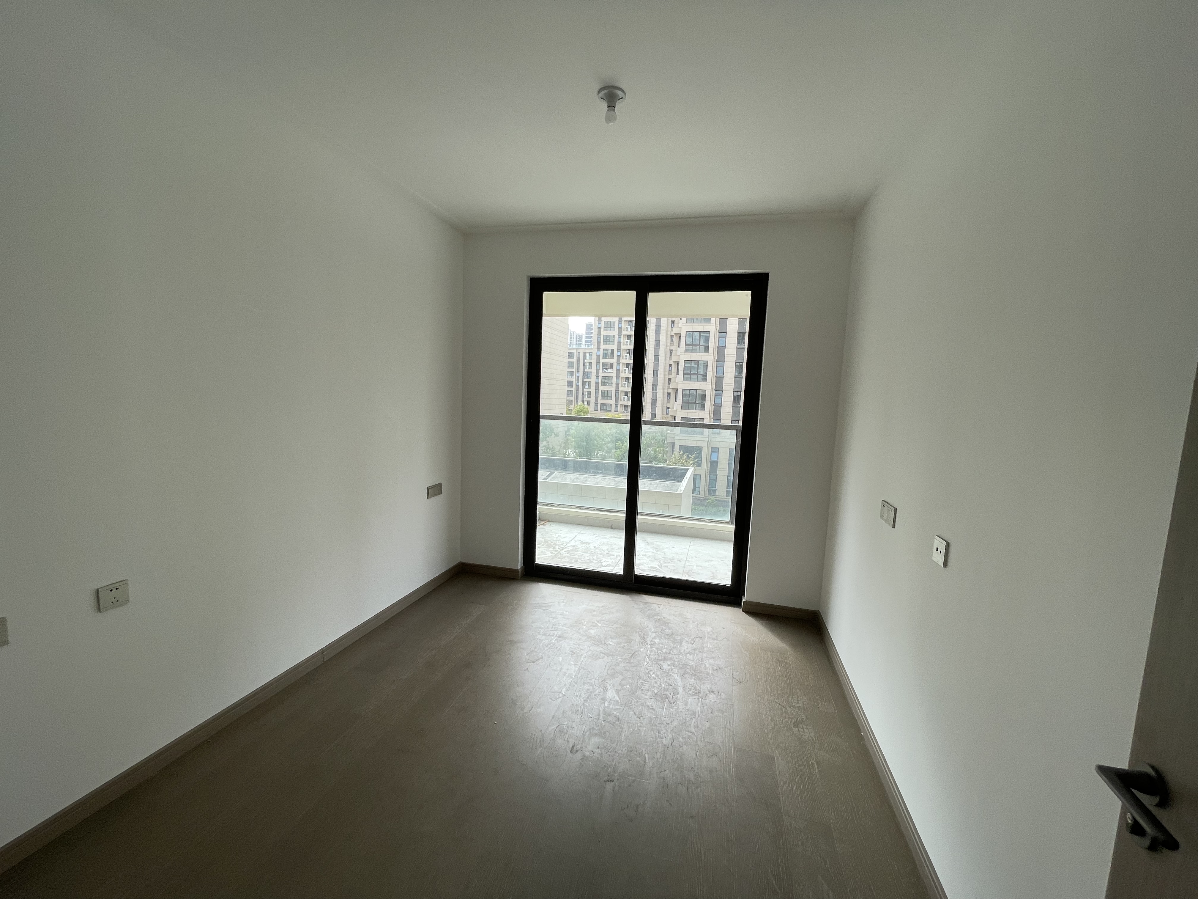 时光漫城 3室2厅2卫 125m&sup2;