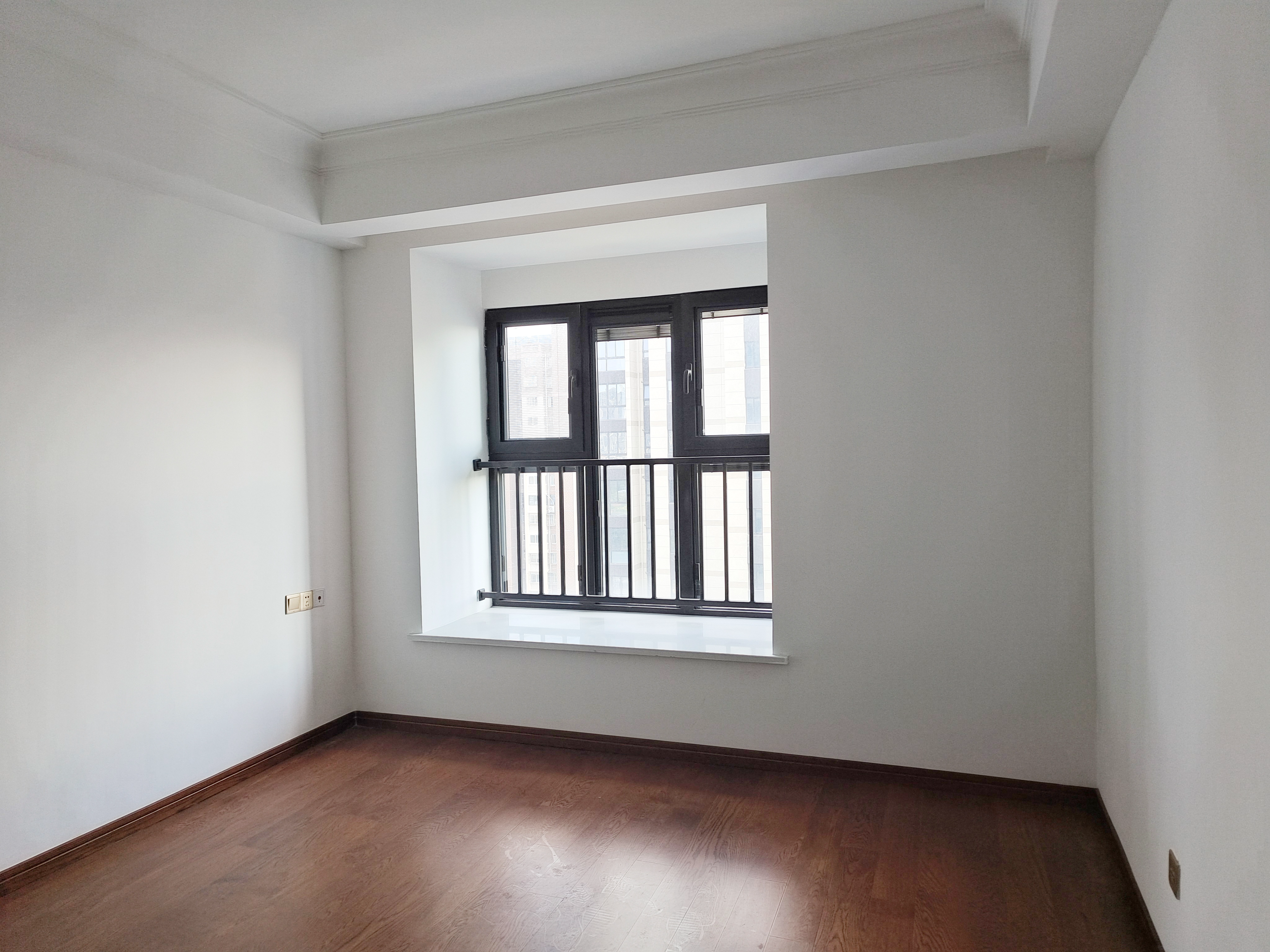 雍华府 3室2厅2卫 117.41m&sup2;