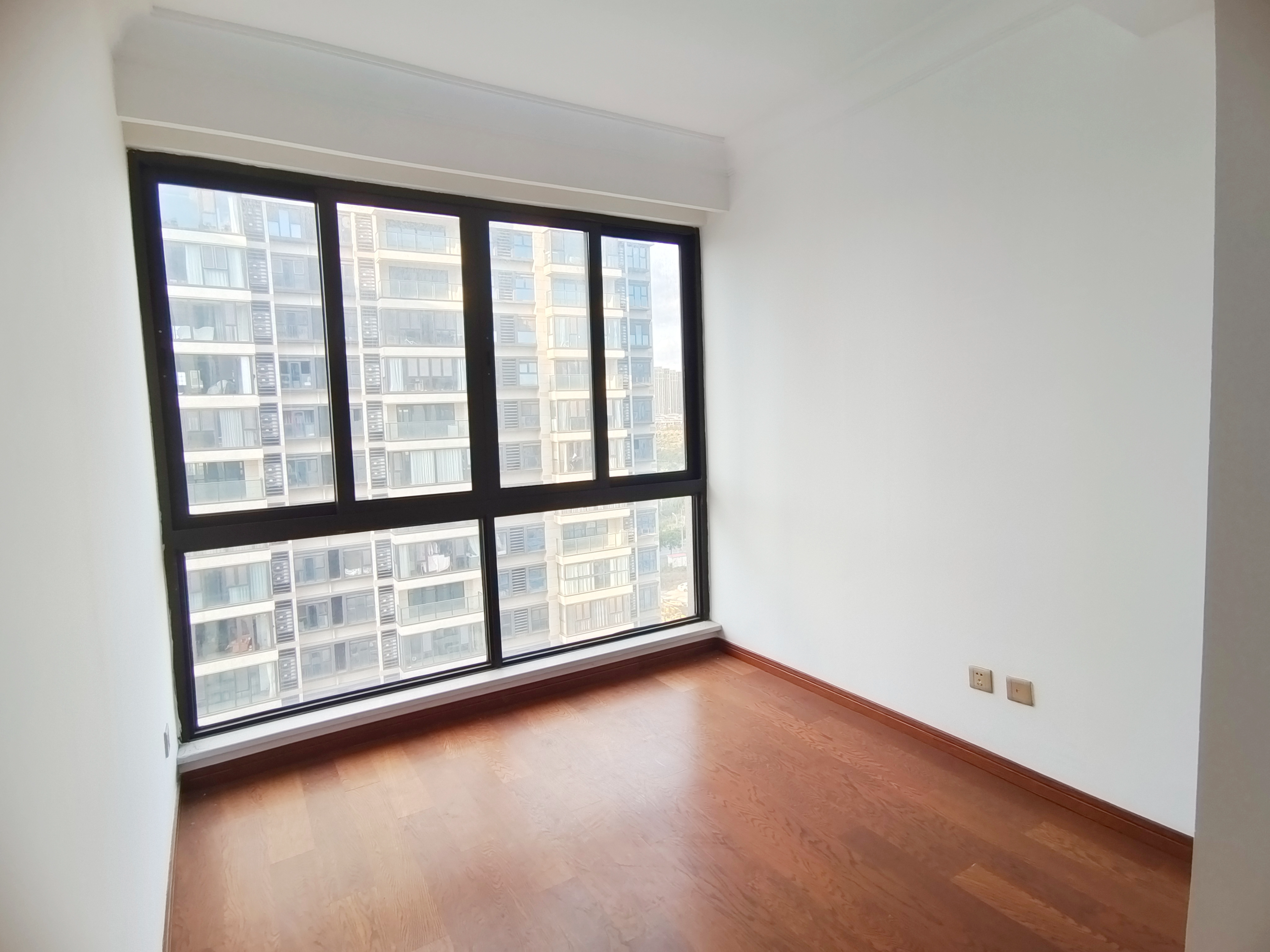 雍华府 3室2厅2卫 117.41m&sup2;