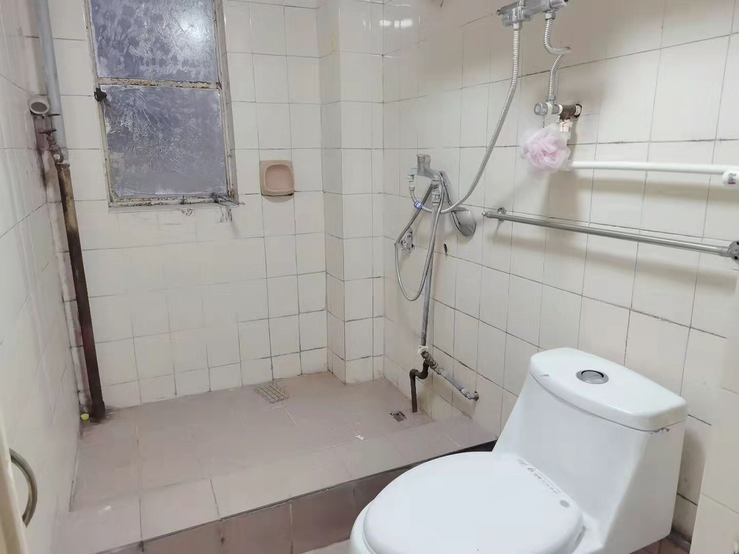 易家桥新村 2室2厅1卫 69m&sup2;