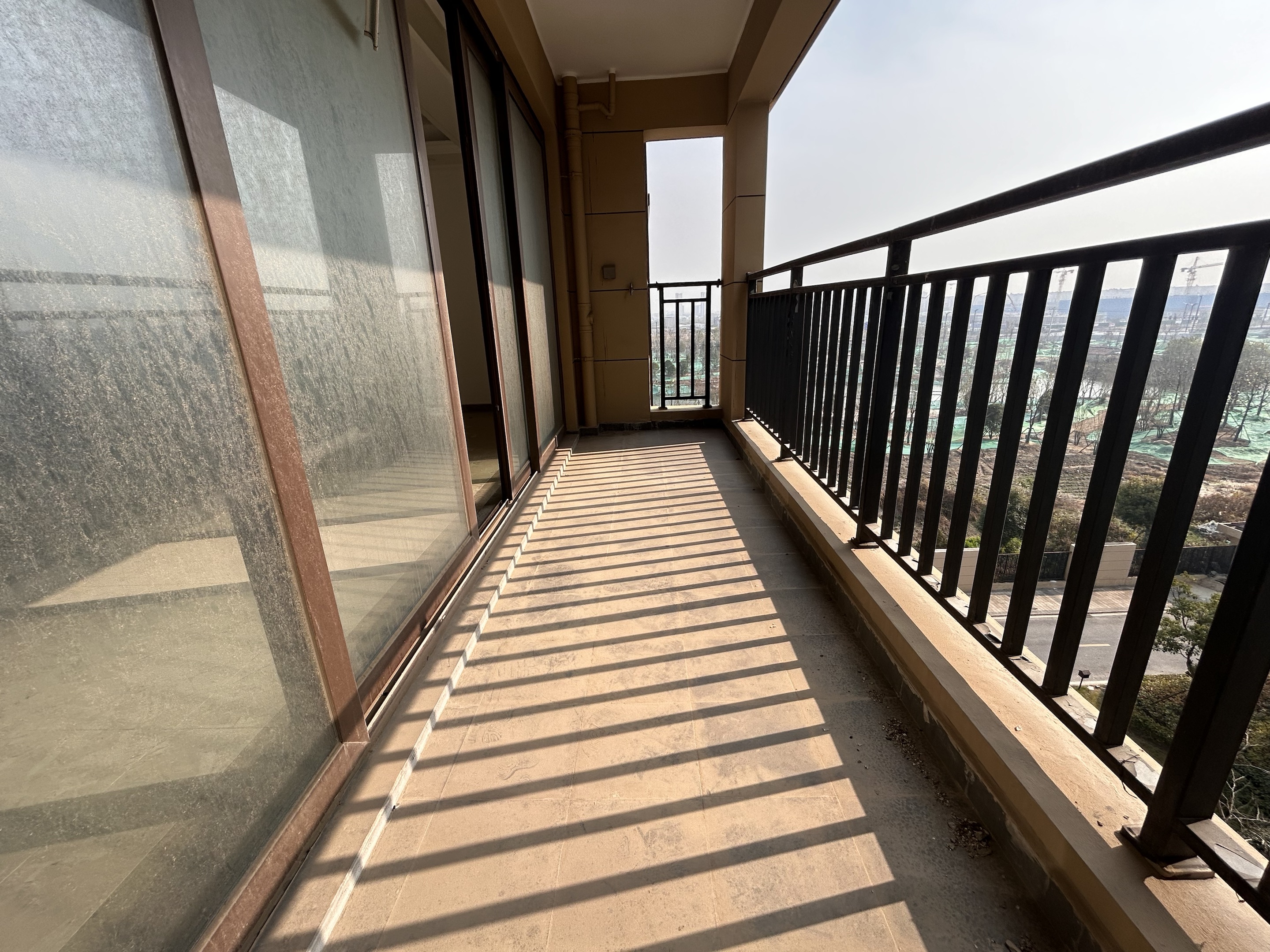 富力院士廷 4室2厅2卫 144m&sup2;