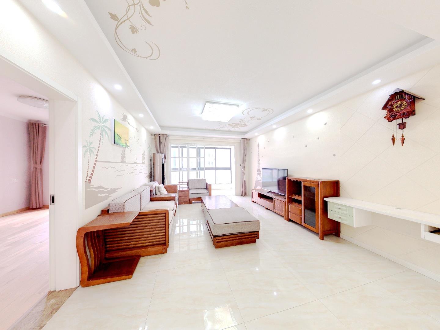 中港城世家 3室2厅2卫 140m&sup2;