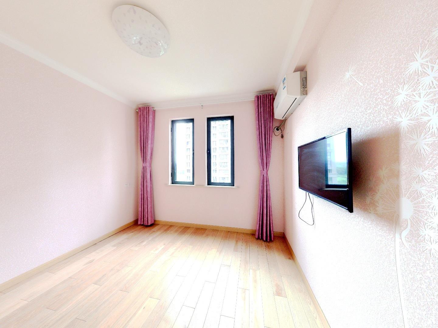 中港城世家 3室2厅2卫 140m&sup2;