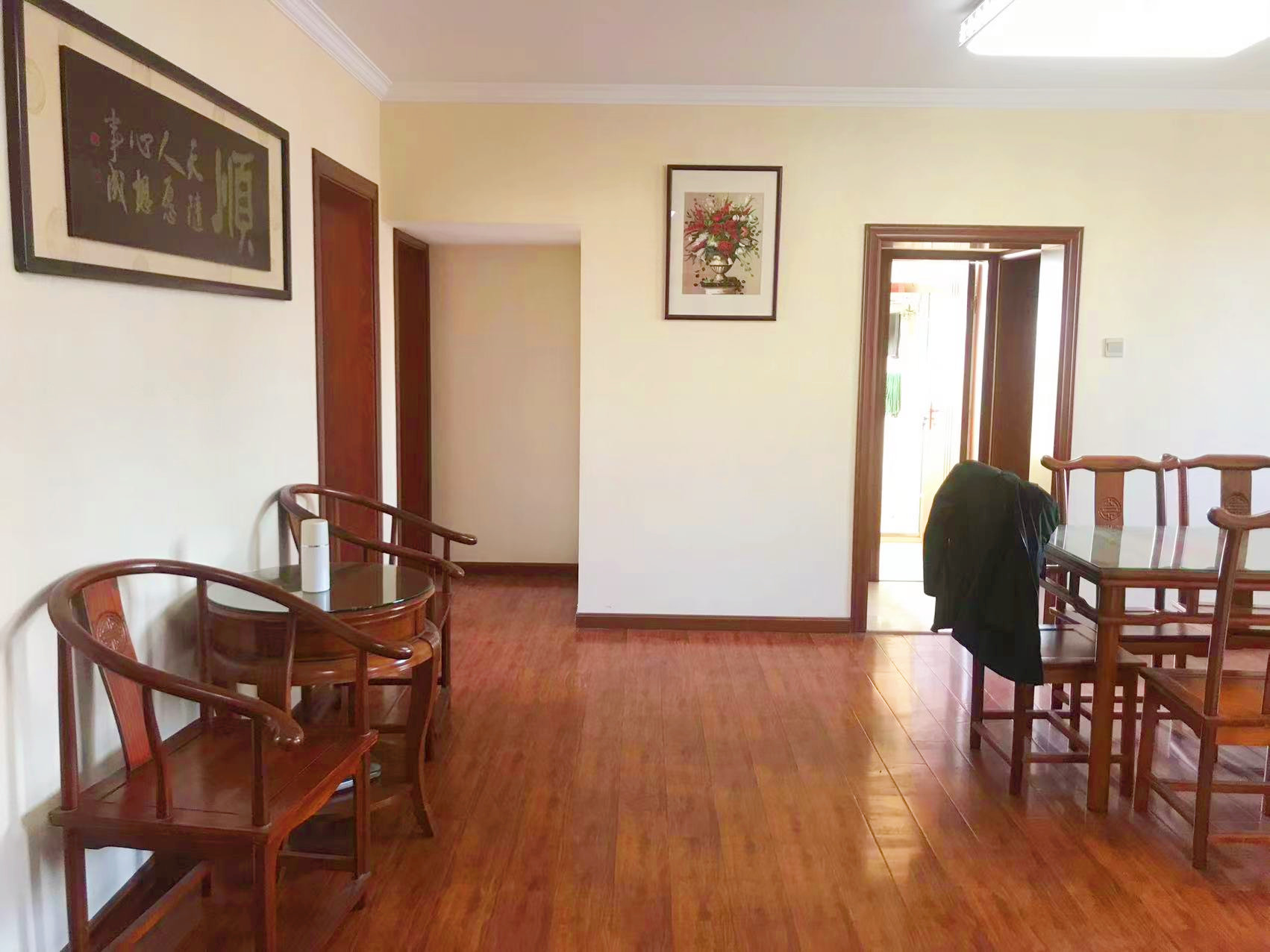 外滩小区 4室2厅2卫 118m&sup2;
