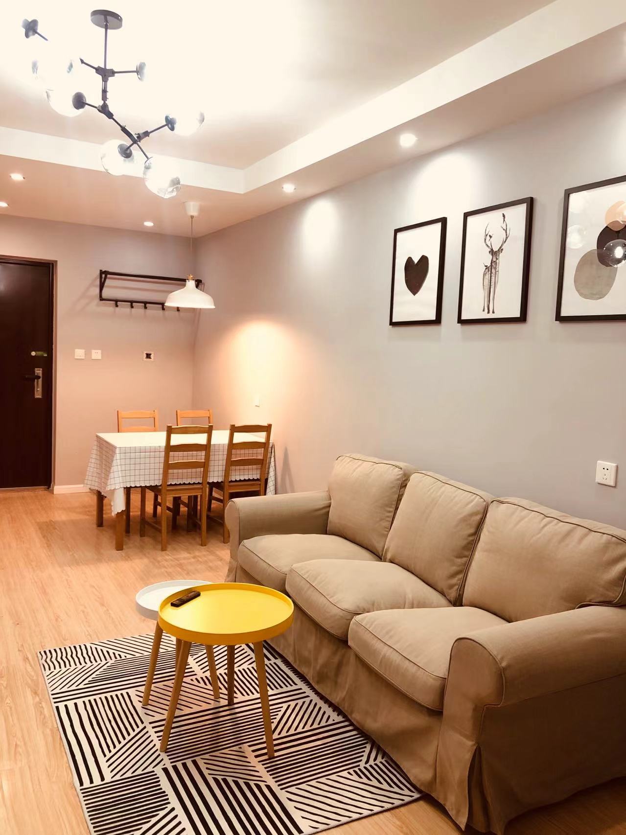 世茂新界 3室2厅1卫 90m&sup2;