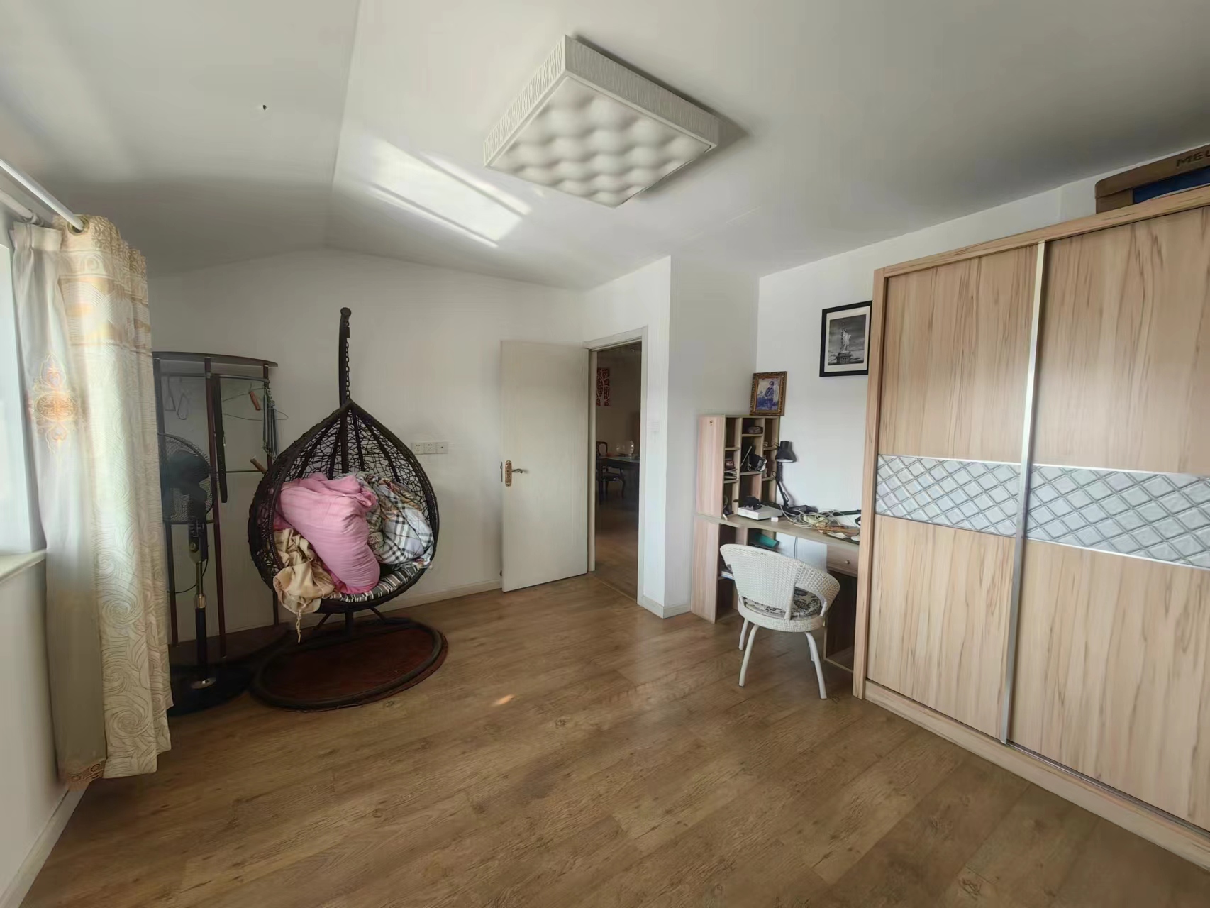 新胜花苑西区 4室2厅2卫 108.00m&sup2;