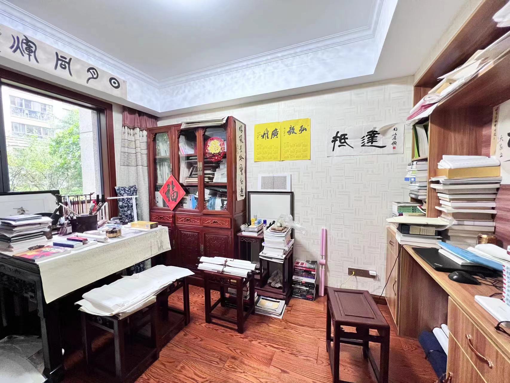 金鼎湾花园 4室2厅2卫 186m&sup2;