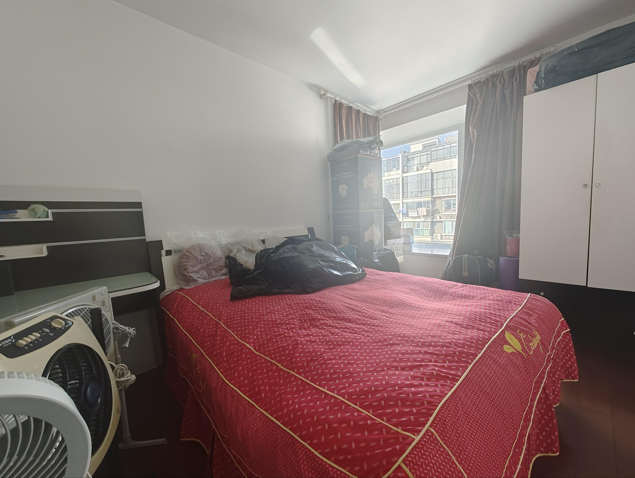 江海名苑南区 3室2厅2卫 144m&sup2;