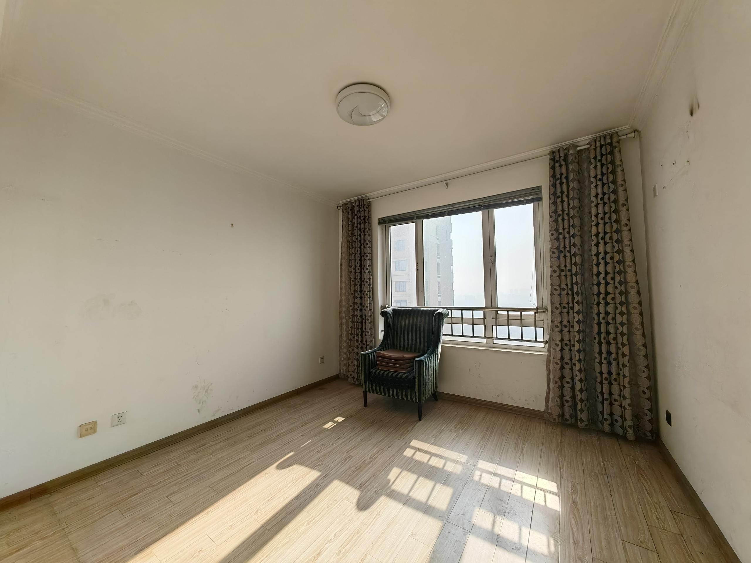 玖珑城 2室2厅1卫 117.00m&sup2;