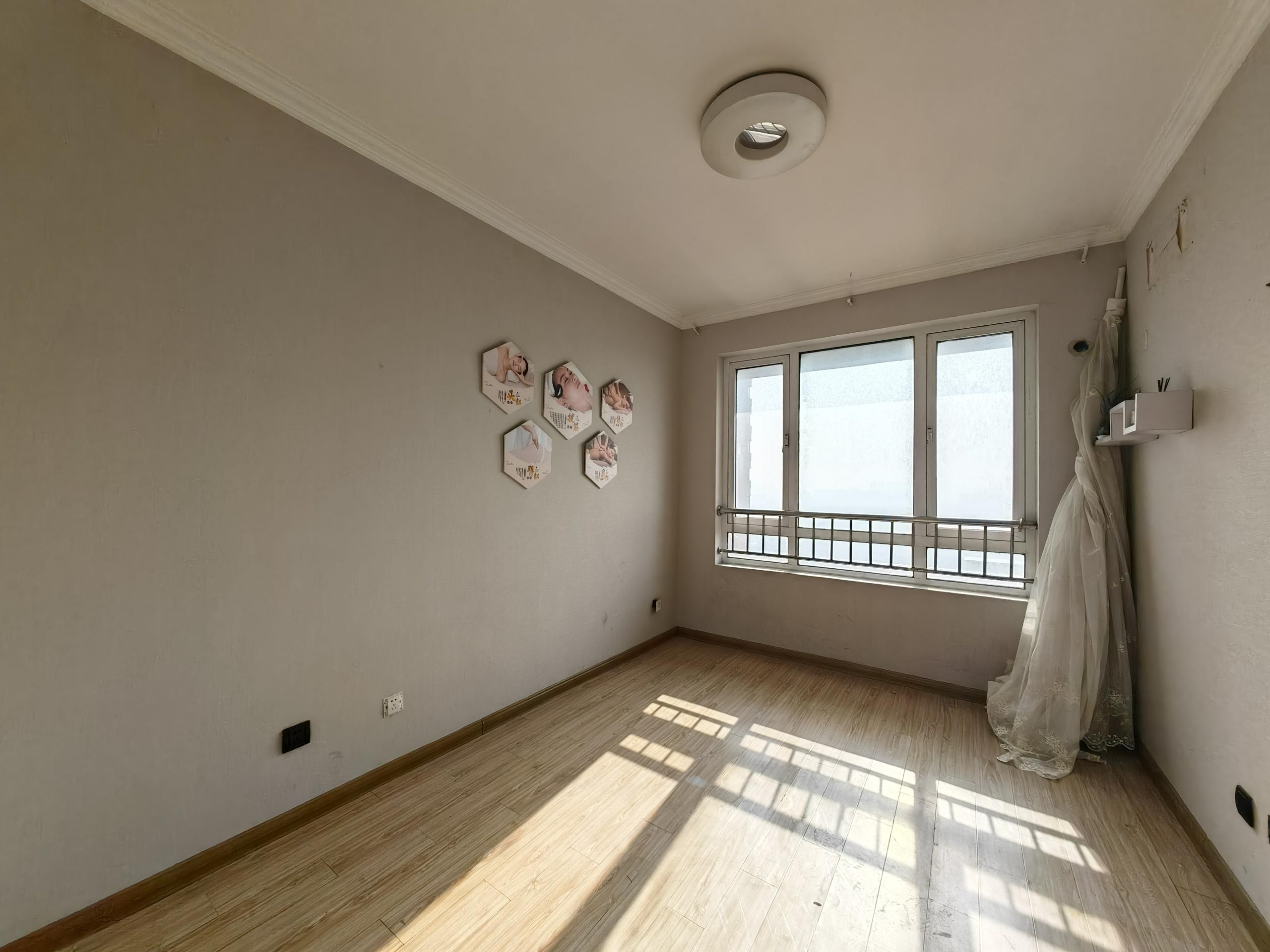 玖珑城 2室2厅1卫 117.00m&sup2;