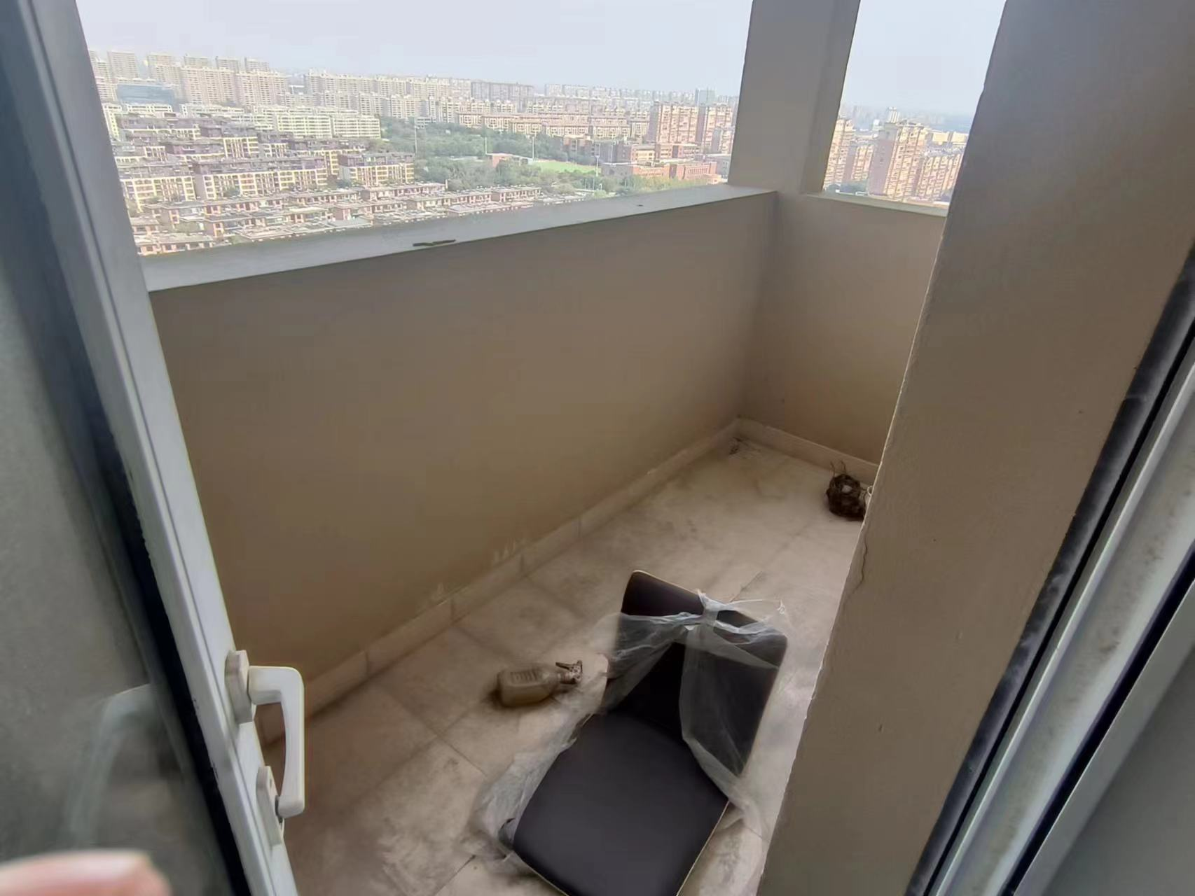 中海碧林湾 3室2厅2卫 140.00m&sup2;