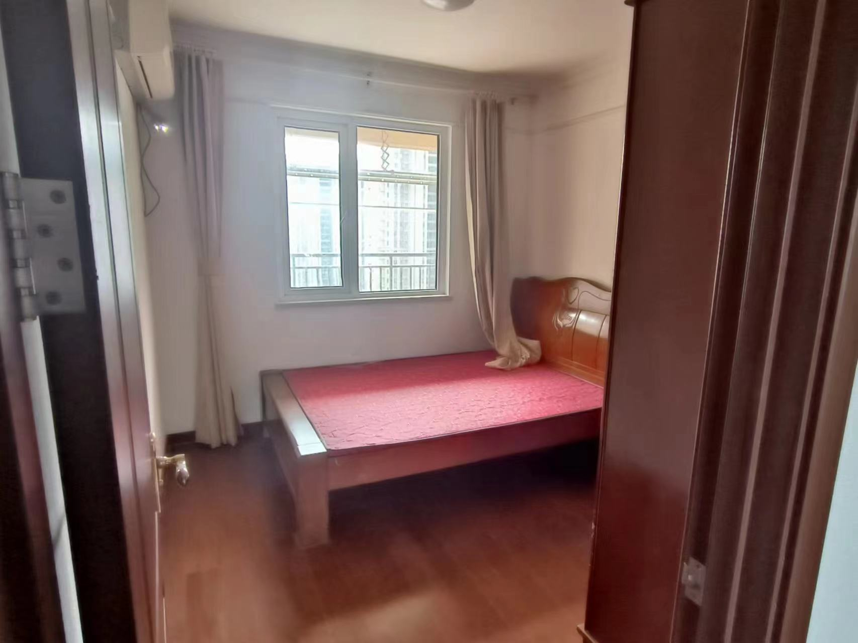 中海碧林湾 3室2厅2卫 140.00m&sup2;
