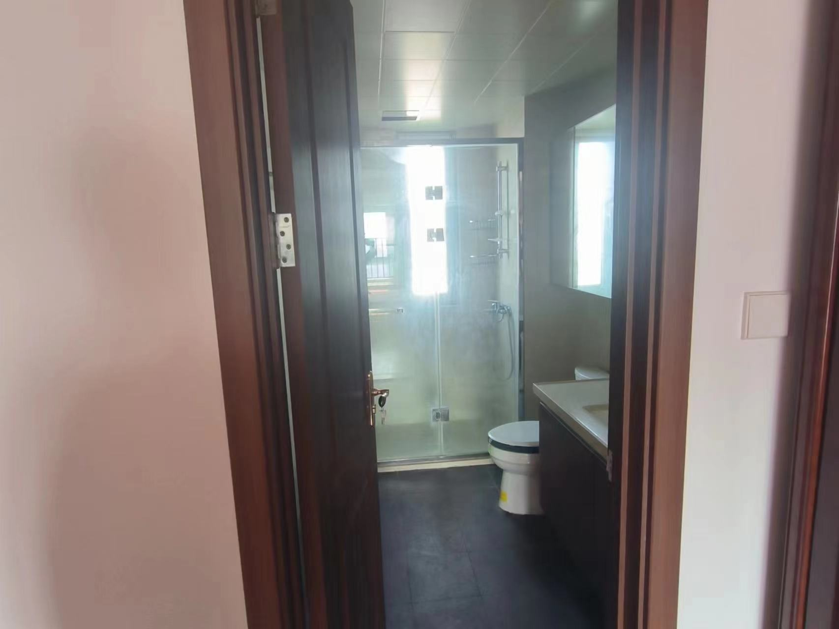 中海碧林湾 3室2厅2卫 140.00m&sup2;