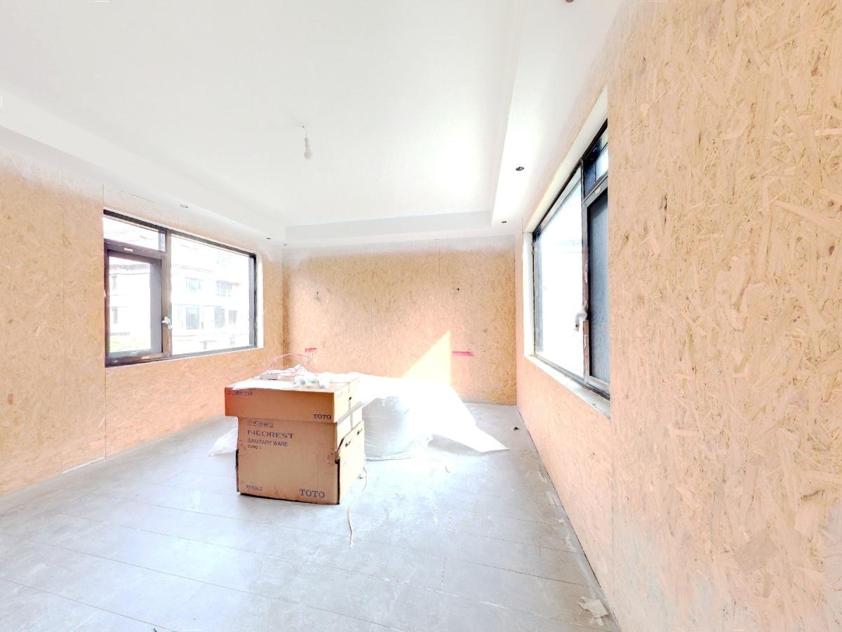 盛和九里香堤一期 4室3厅4卫 211m&sup2;