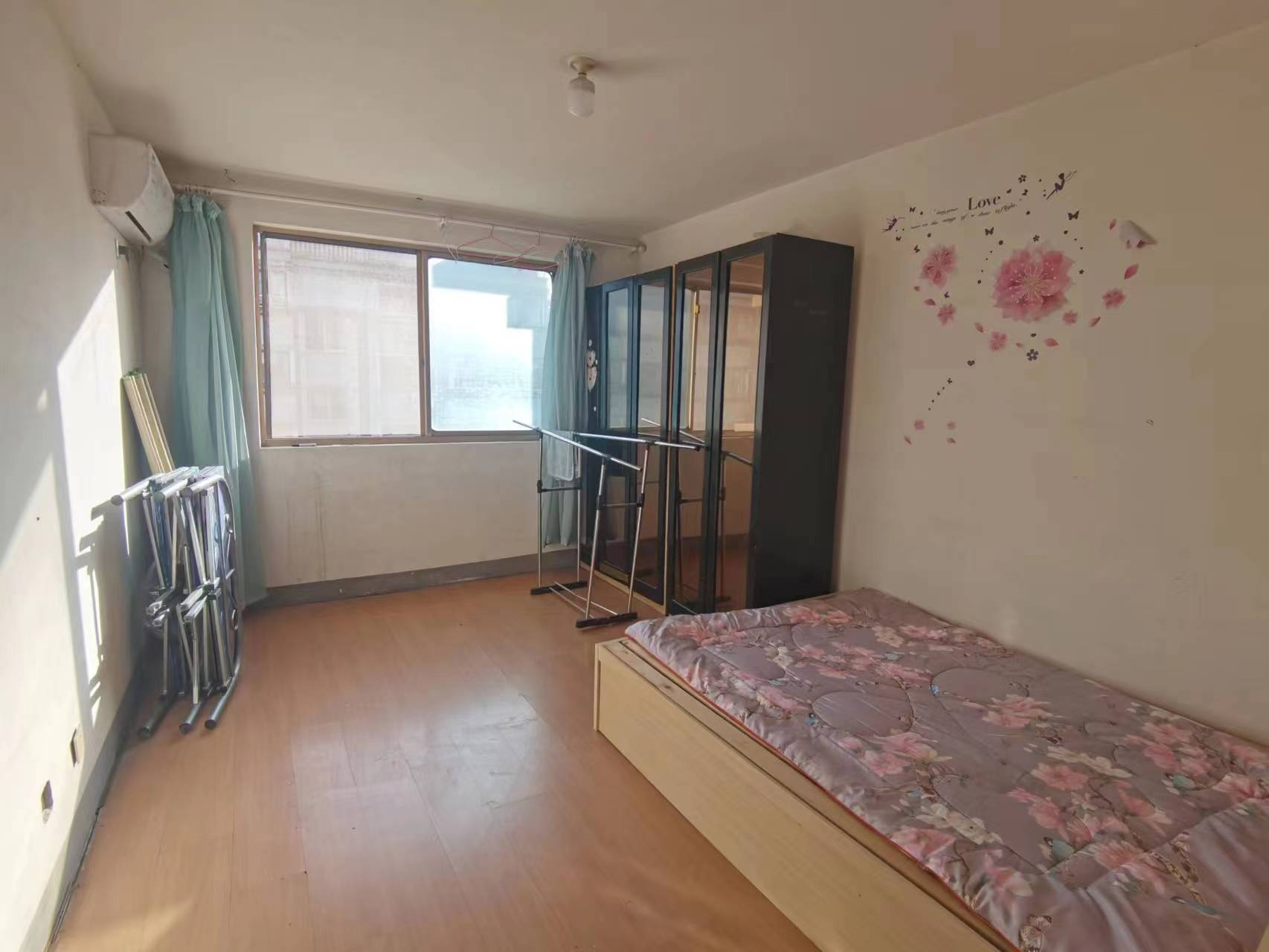 天都花苑 2室1厅1卫 79m&sup2;