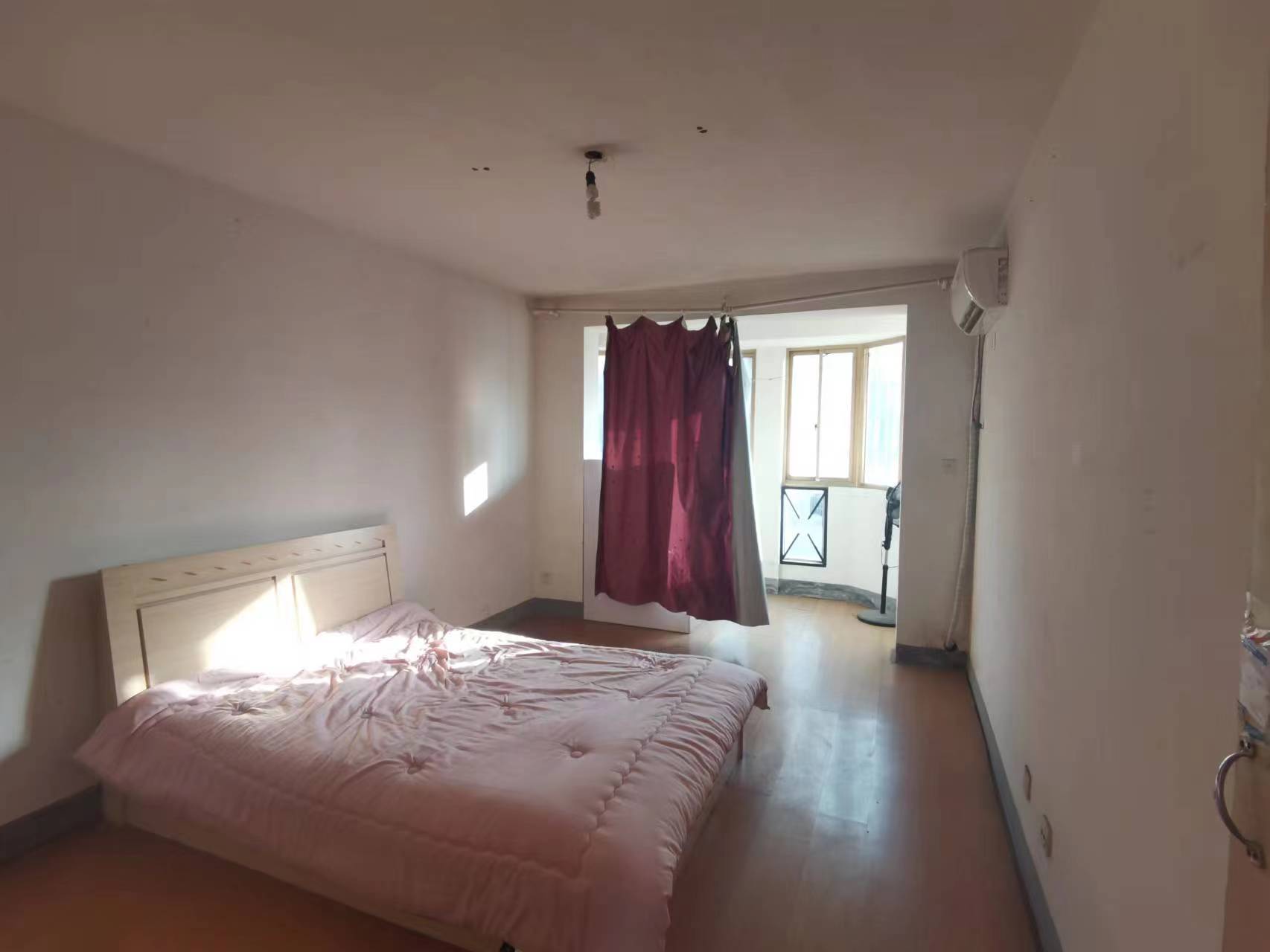 天都花苑 2室1厅1卫 79m&sup2;