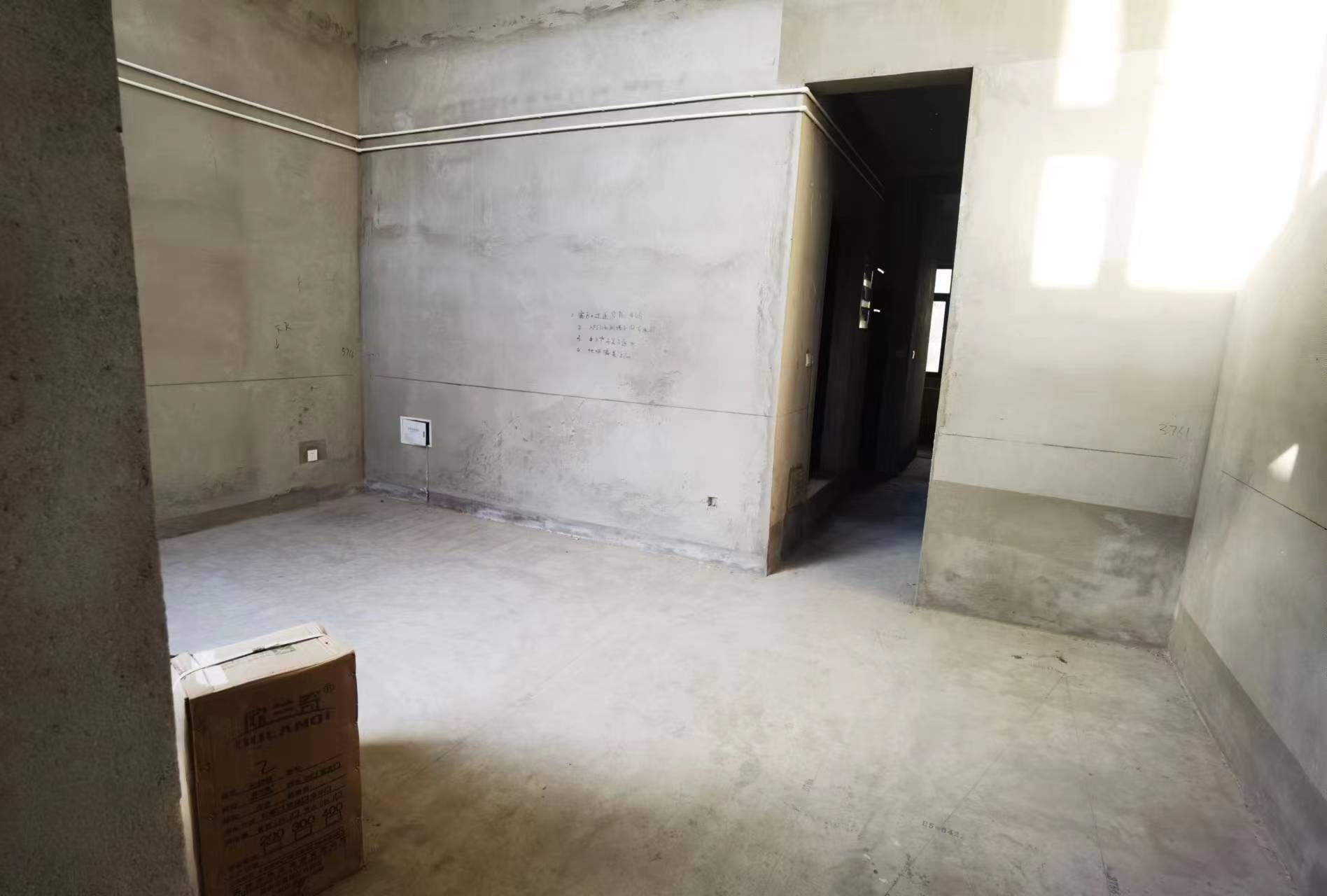 中兴兰溪荟 4室2厅3卫 133m²