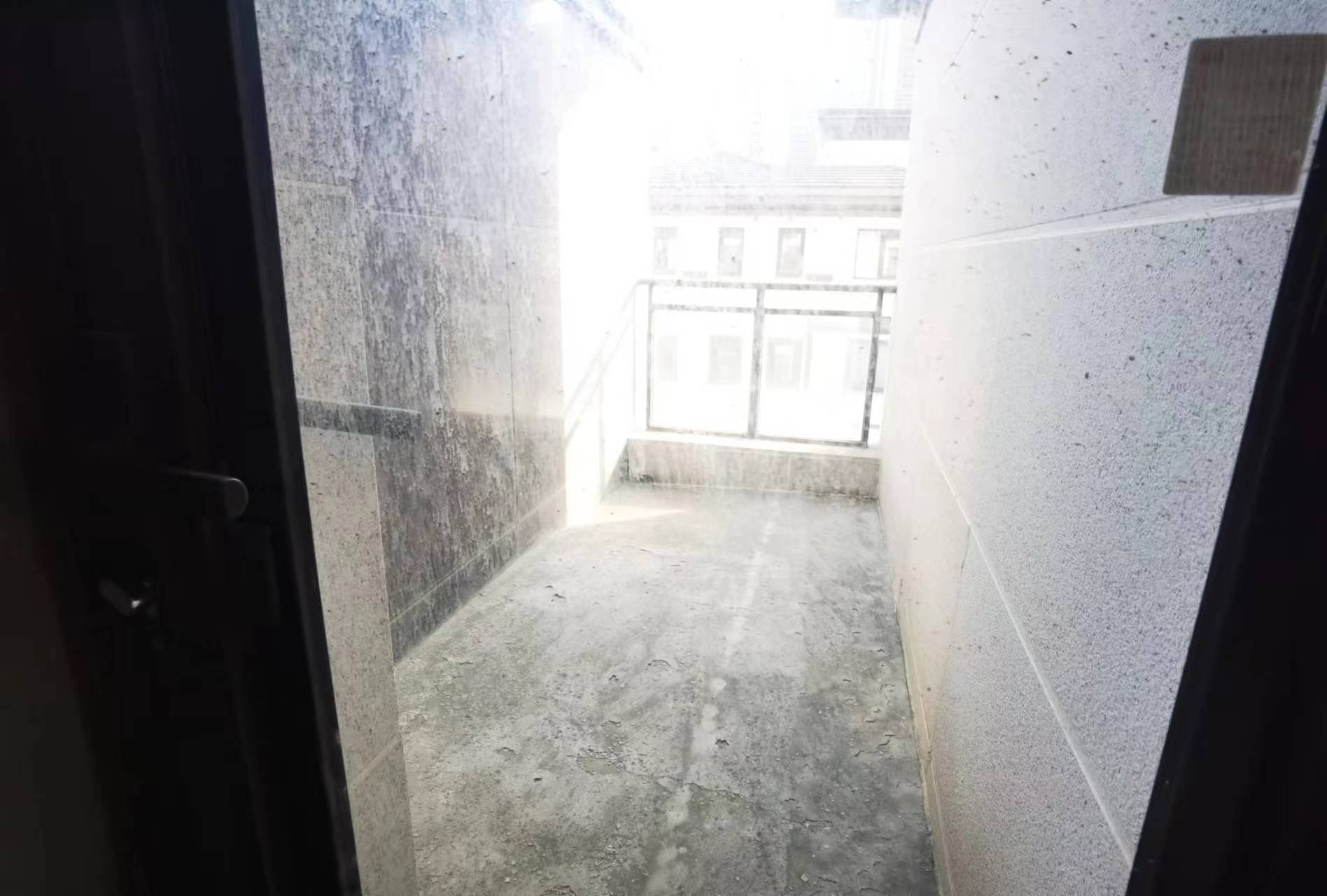 中兴兰溪荟 4室2厅3卫 133m&sup2;
