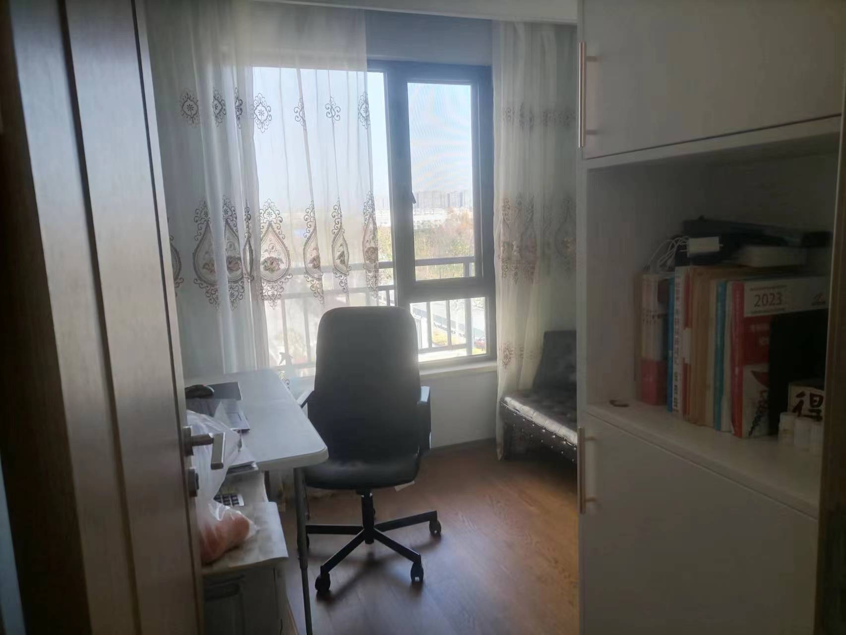 春风南岸东园 5室2厅2卫 143m&sup2;