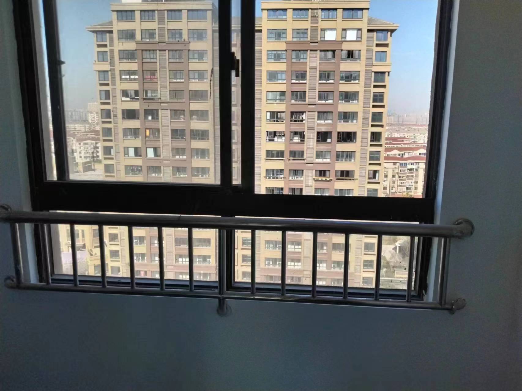 世纪园 3室1厅1卫 120m&sup2;