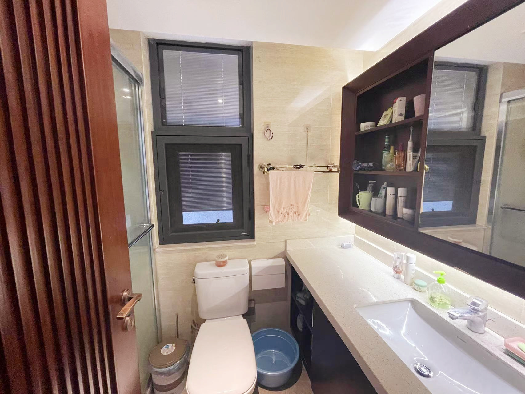 圆融广场公馆 3室2厅2卫 145m&sup2;