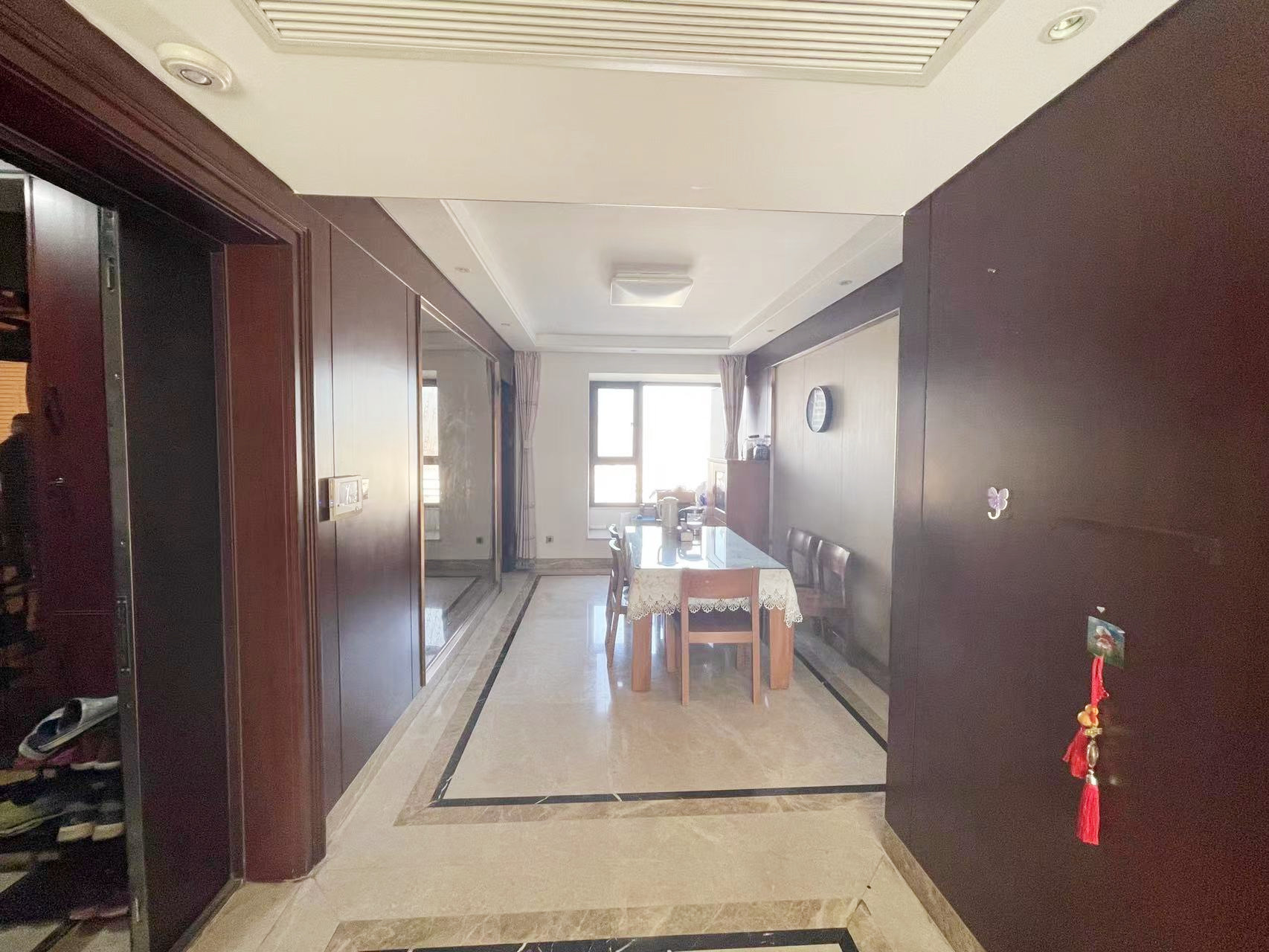 圆融广场公馆 3室2厅2卫 145m&sup2;