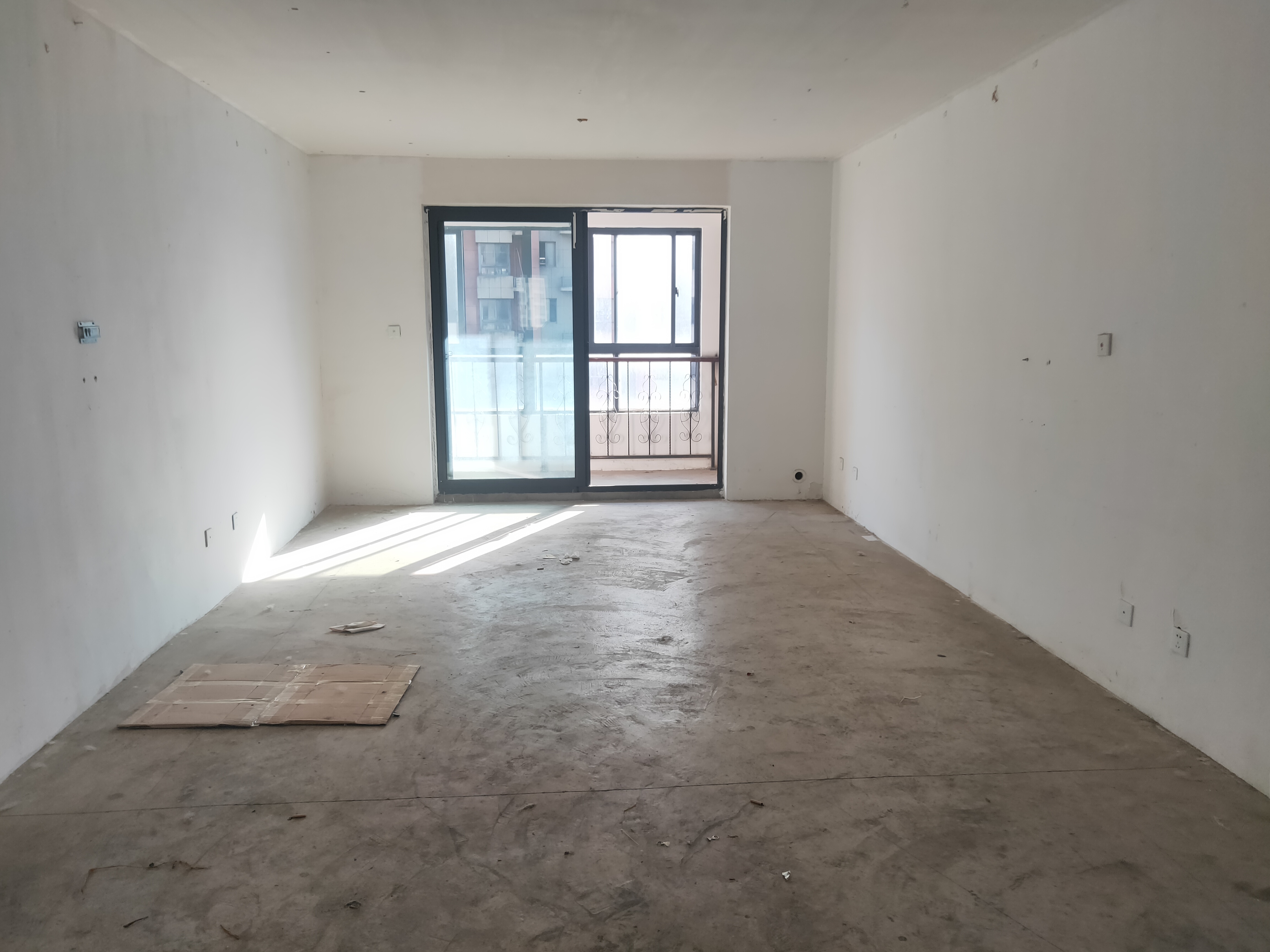 炜赋花苑 3室2厅1卫 128m&sup2;