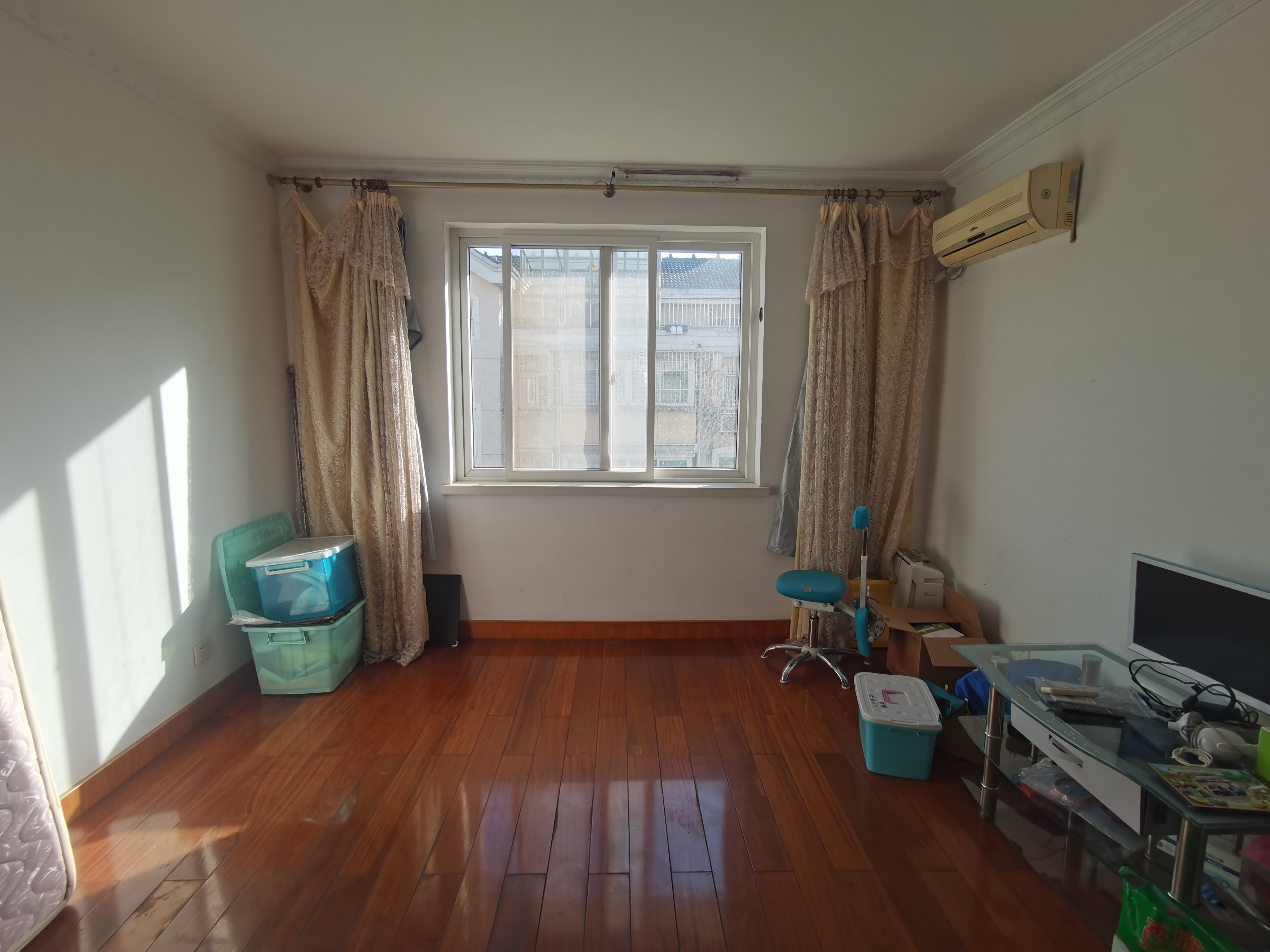 怡安花苑南区 3室2厅1卫 144.42m&sup2;