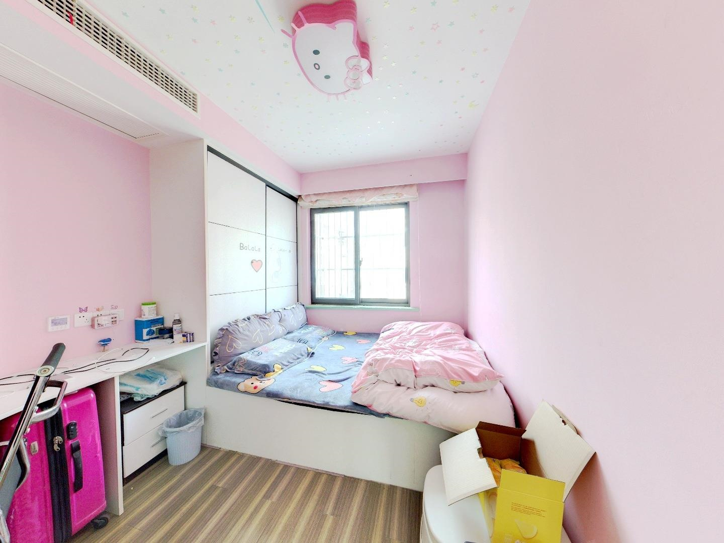 外滩小区 3室2厅1卫 101m&sup2;
