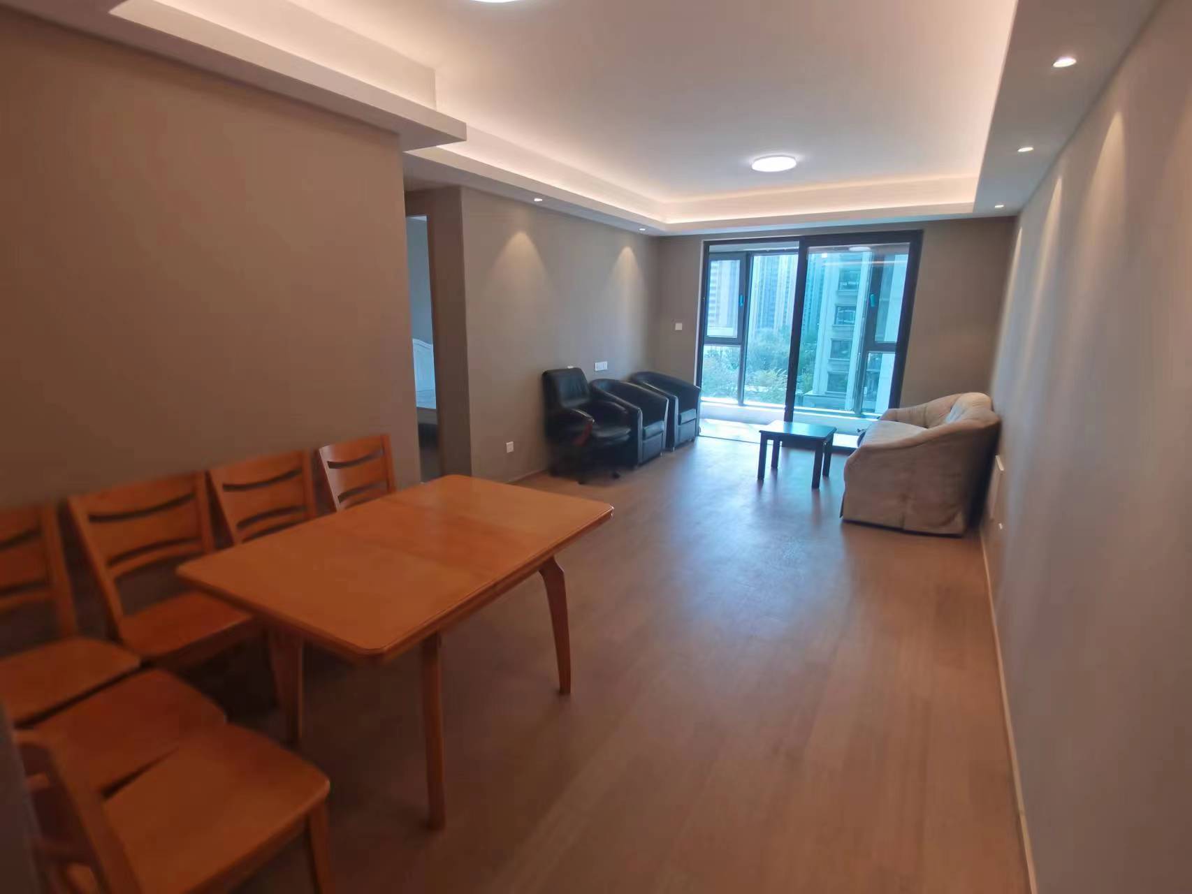 华润悦府 4室2厅2卫 125m&sup2;