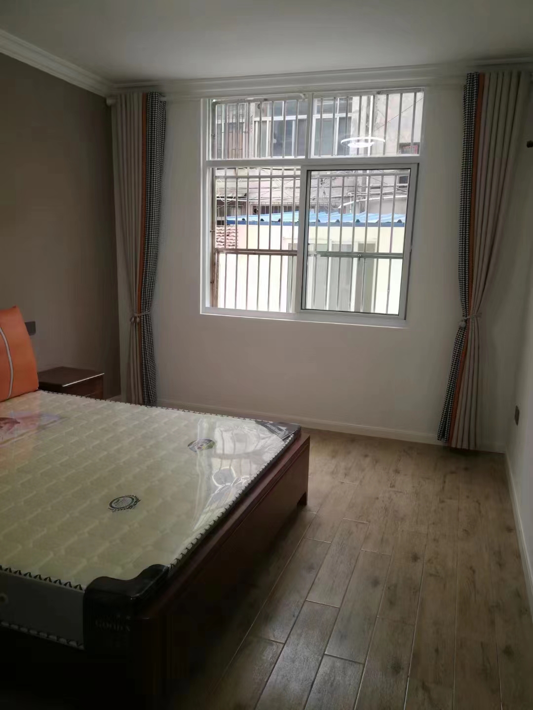 花行桥新村 2室2厅1卫 73m&sup2;