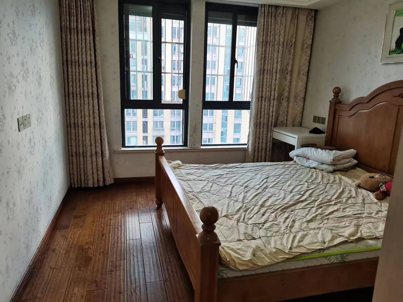 友谊嘉御龙庭 4室2厅2卫 158m&sup2;