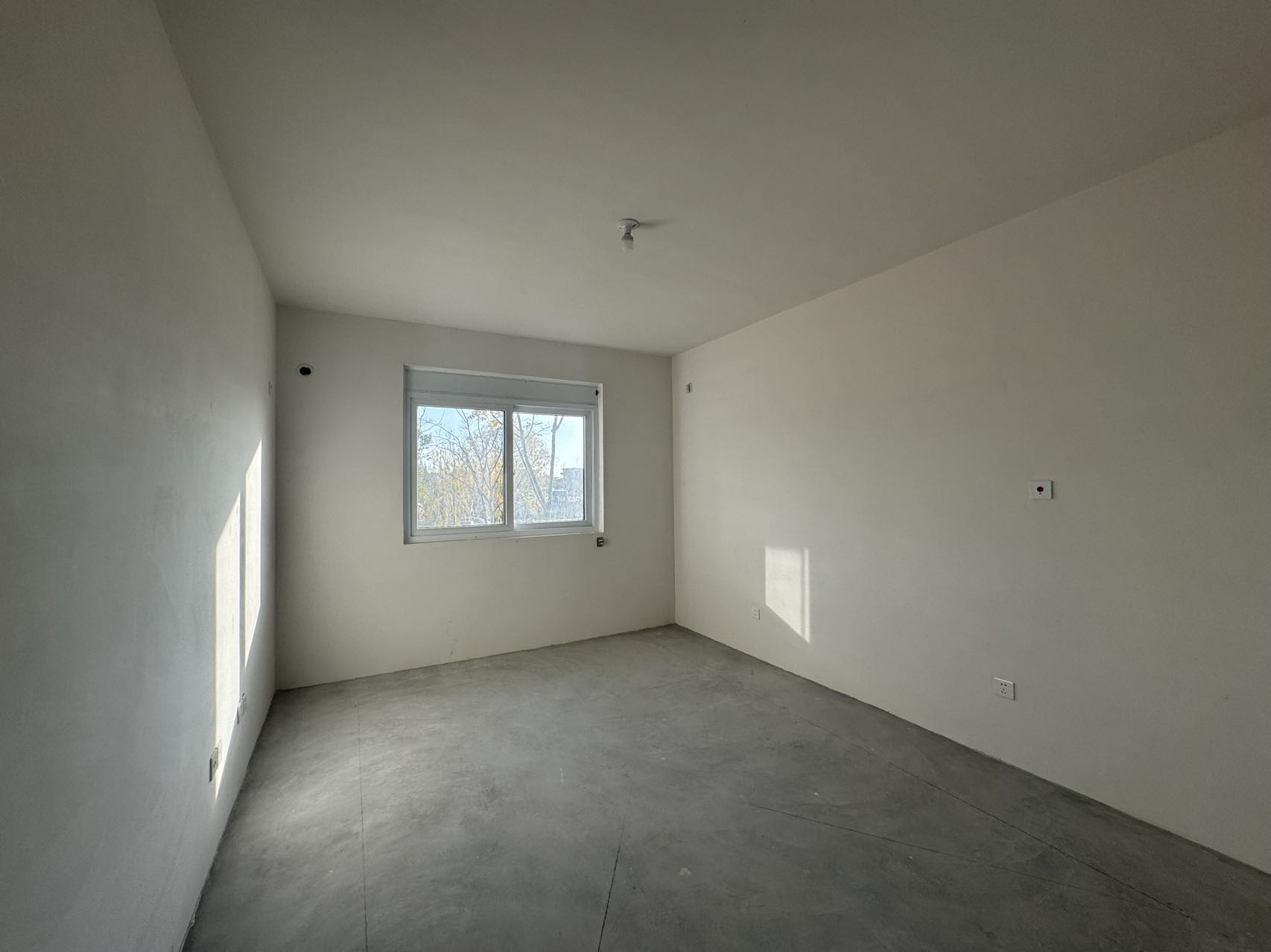芦泾花苑 3室2厅2卫 149m&sup2;