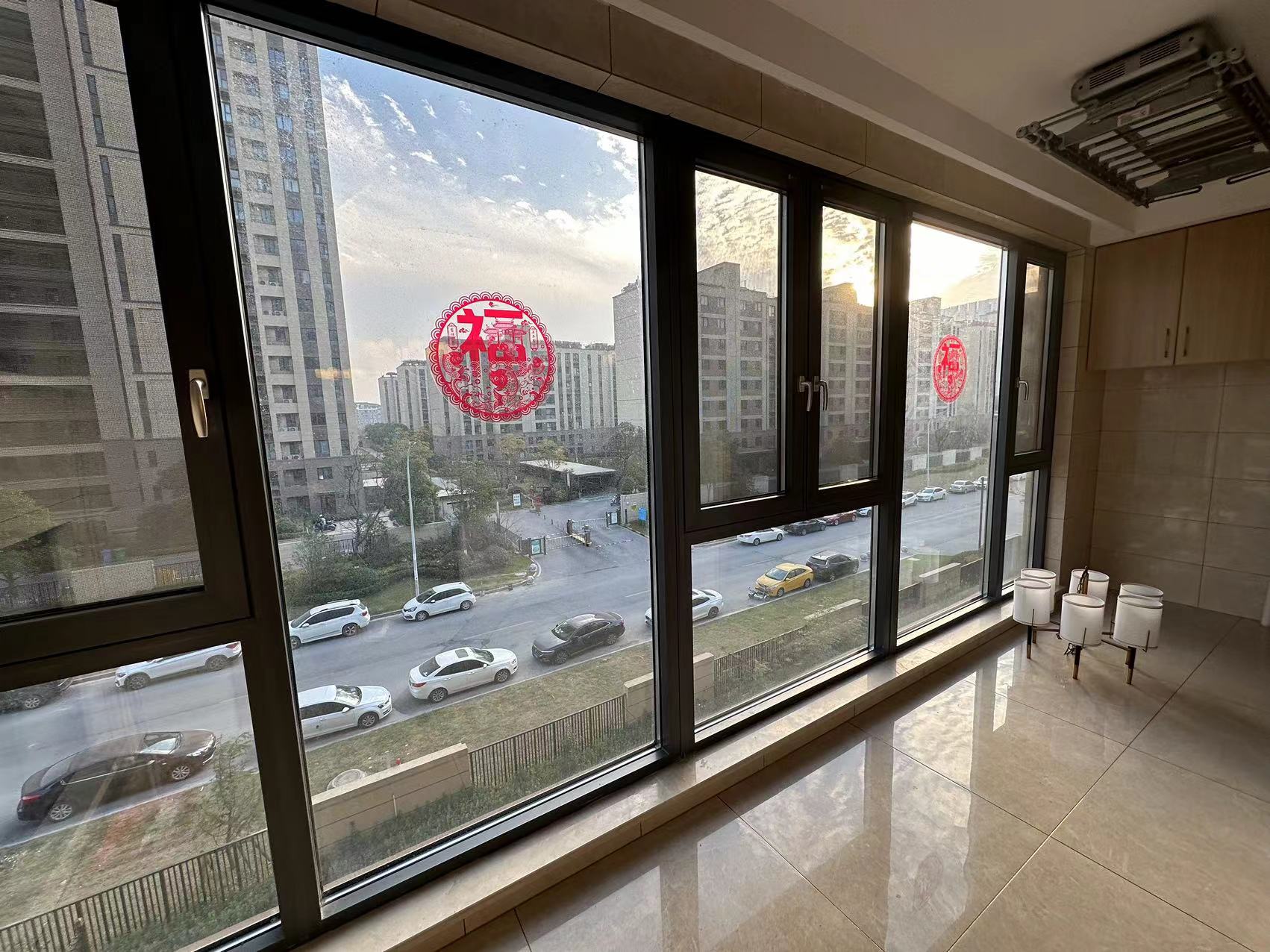 富力院士廷二期 3室2厅2卫 136m&sup2;