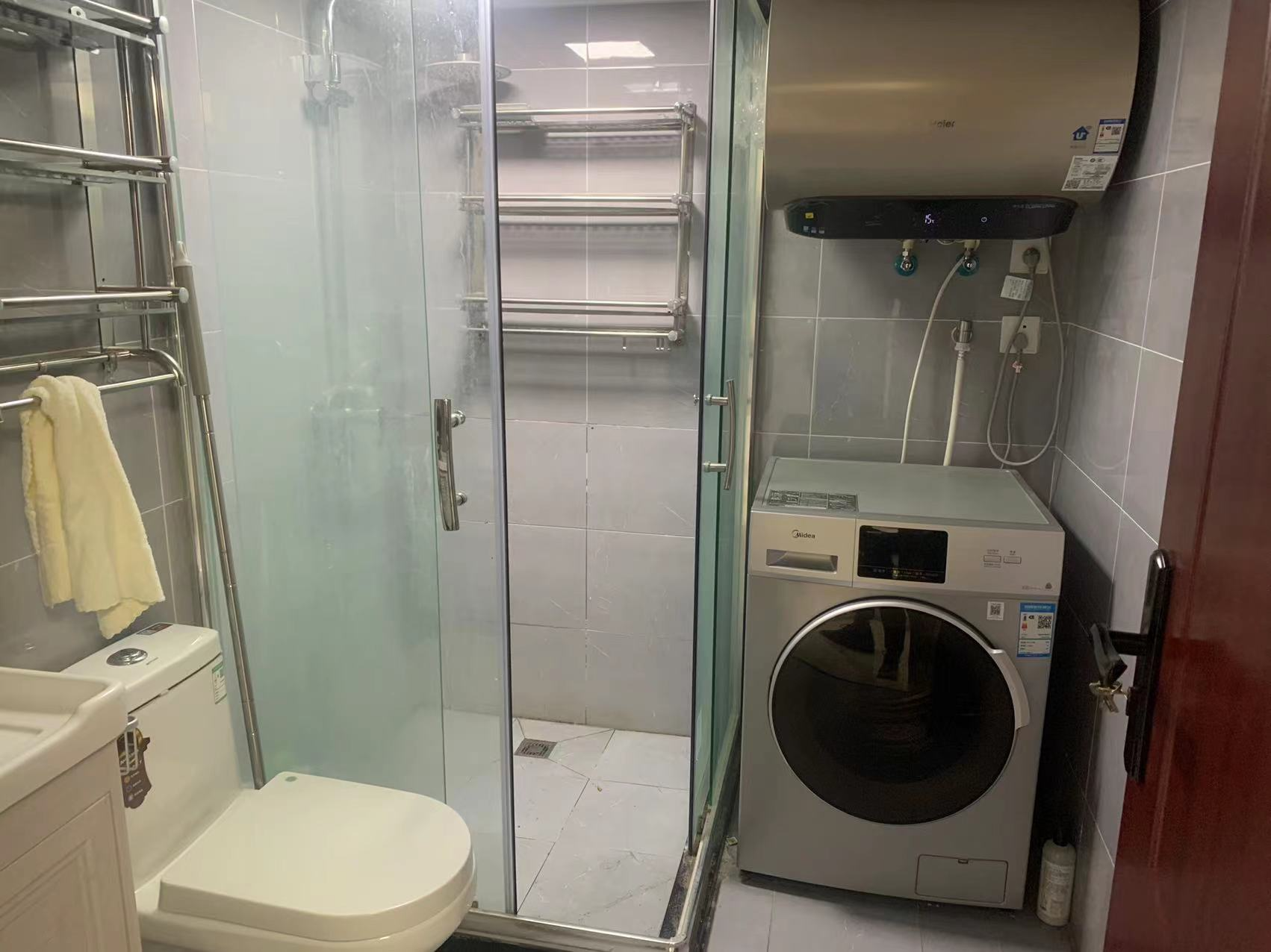 赛格时代广场 2室2厅2卫 60.00m²