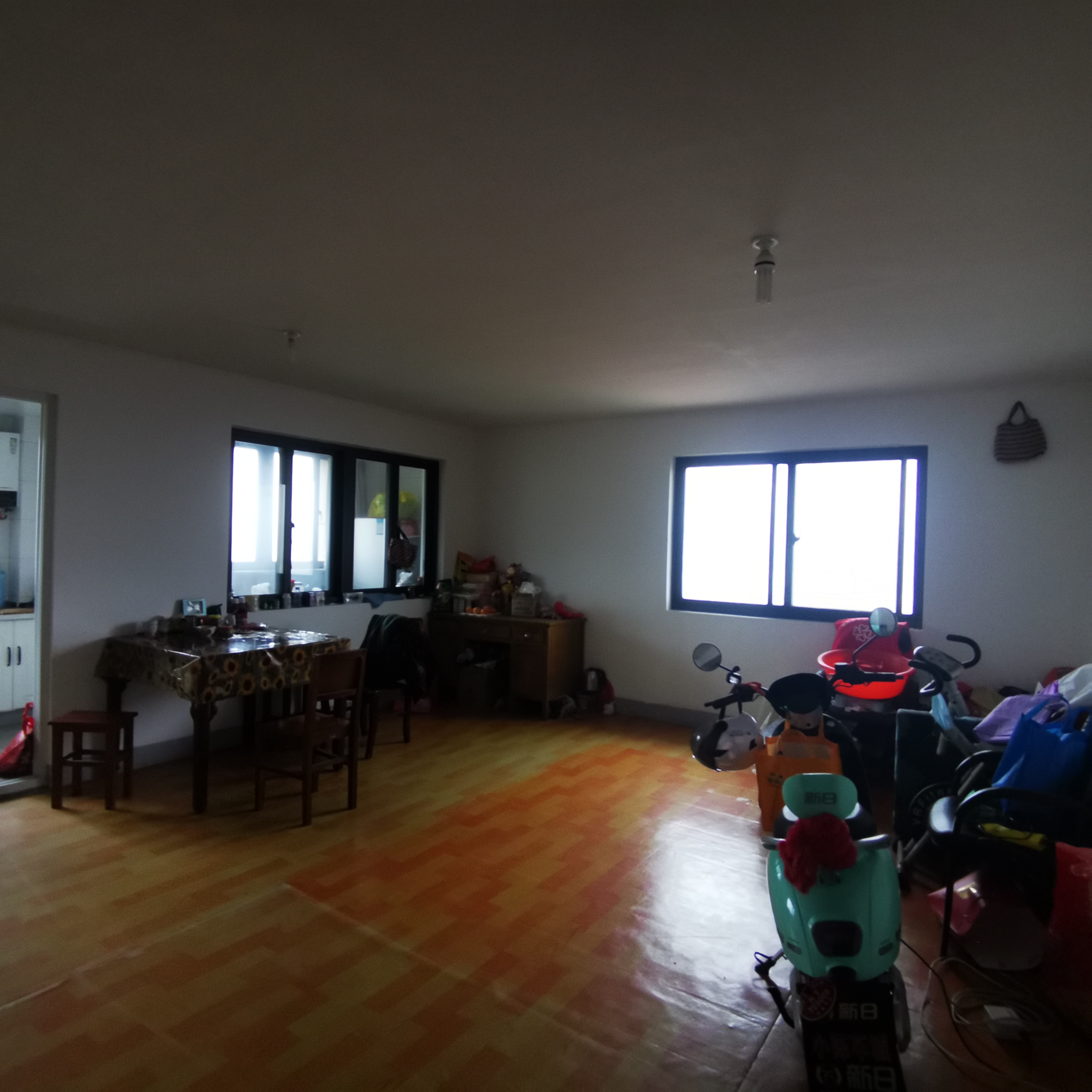 临江家园 3室2厅2卫 143.00m&sup2;