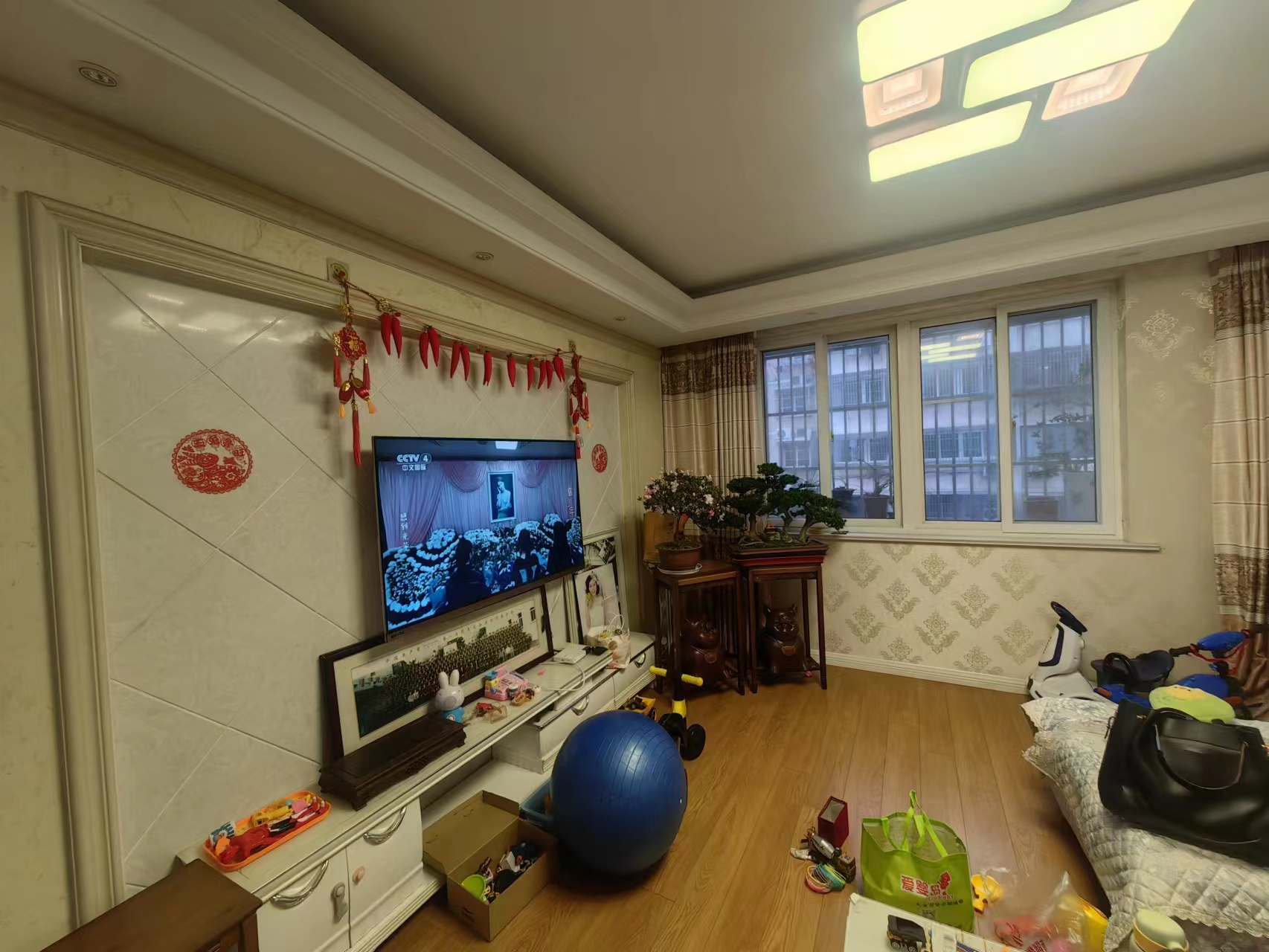 东城花园 3室2厅1卫 140m²